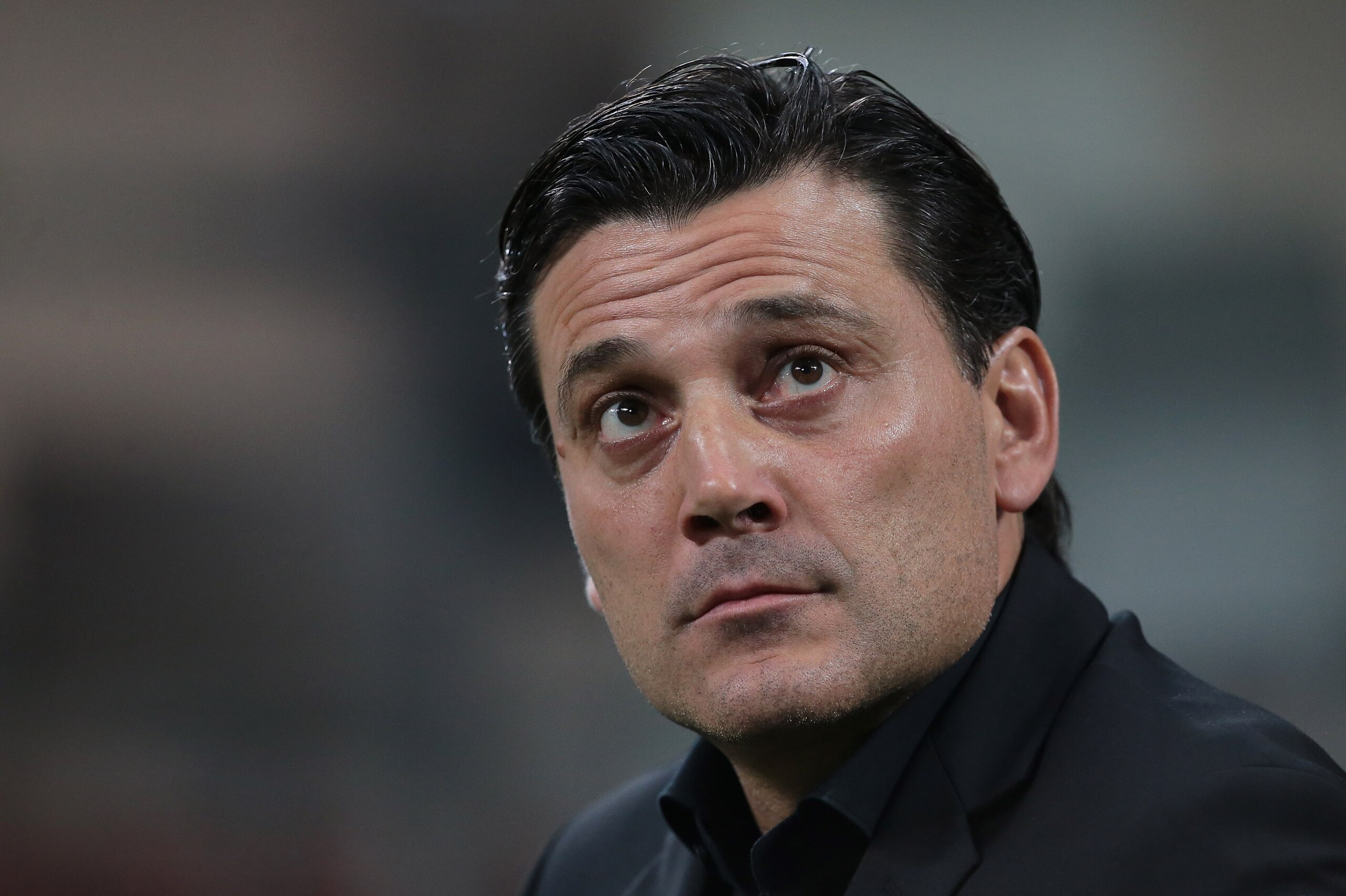 MILAN, ITALY - SEPTEMBER 28:  AC Milan coach Vincenzo Montella looks on before the UEFA Europa League group D match between AC Milan and HNK Rijeka at Stadio Giuseppe Meazza on September 28, 2017 in Milan, Italy.  (Photo by Emilio Andreoli/Getty Images)