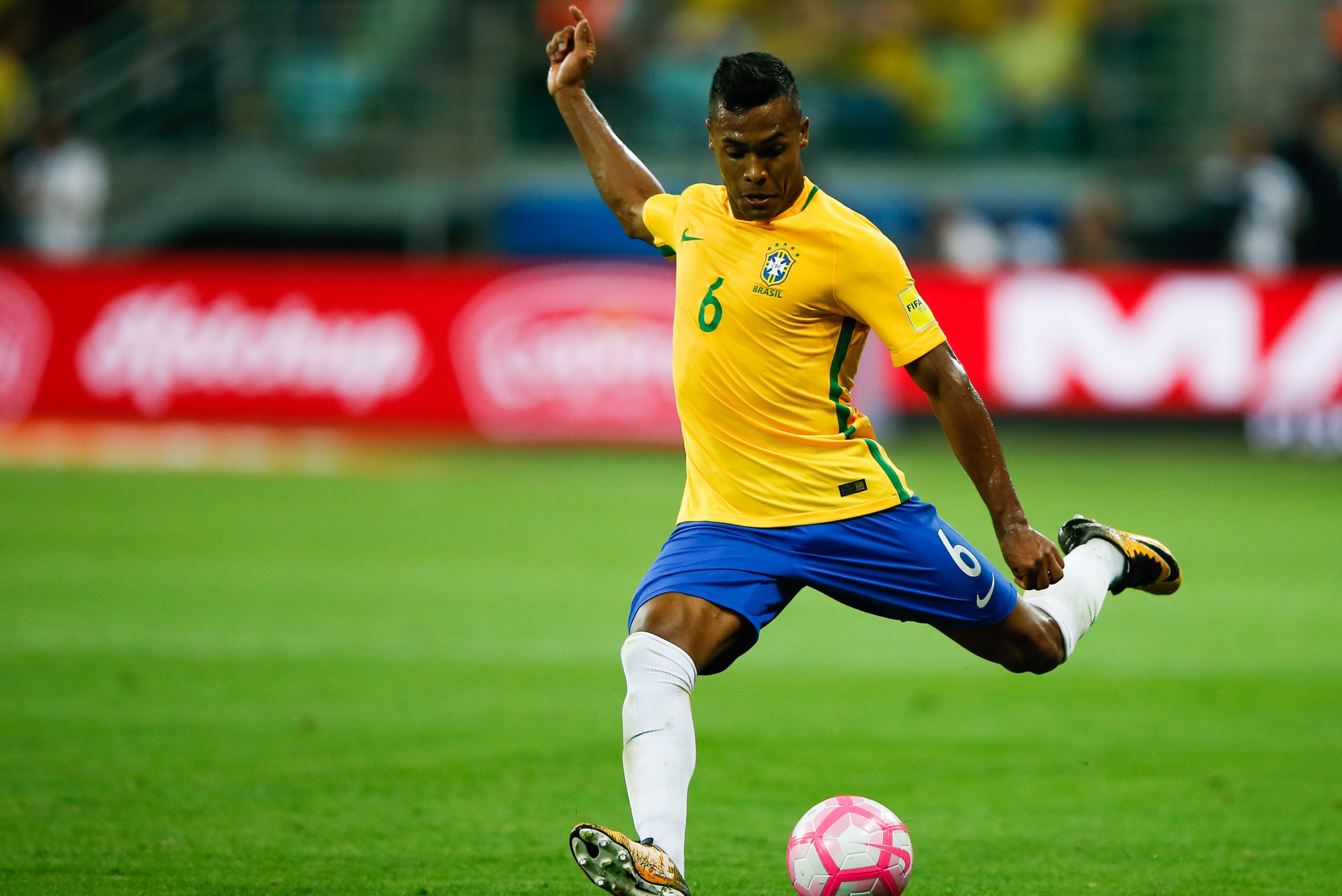 SAO PAULO, BRAZIL - OCTOBER 10: Alex Sandro of Brazil in action during the match between Brazil and Chile for the 2018 FIFA World Cup Russia Qualifier at Allianz Parque Stadium on October 10, 2017 in Sao Paulo, Brazil. (Photo by Alexandre Schneider/Getty 