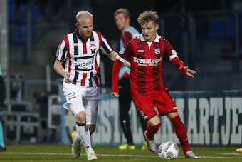 (L-R), Jop van der Linden of Willem II, Martin Odegaard of SC Heerenveen during the Dutch Eredivisie match between Willem II Tilburg and sc Heerenveen at Koning Willem II stadium on September 23, 2017 in Tilburg, The Netherlands(Photo by VI Images via Get