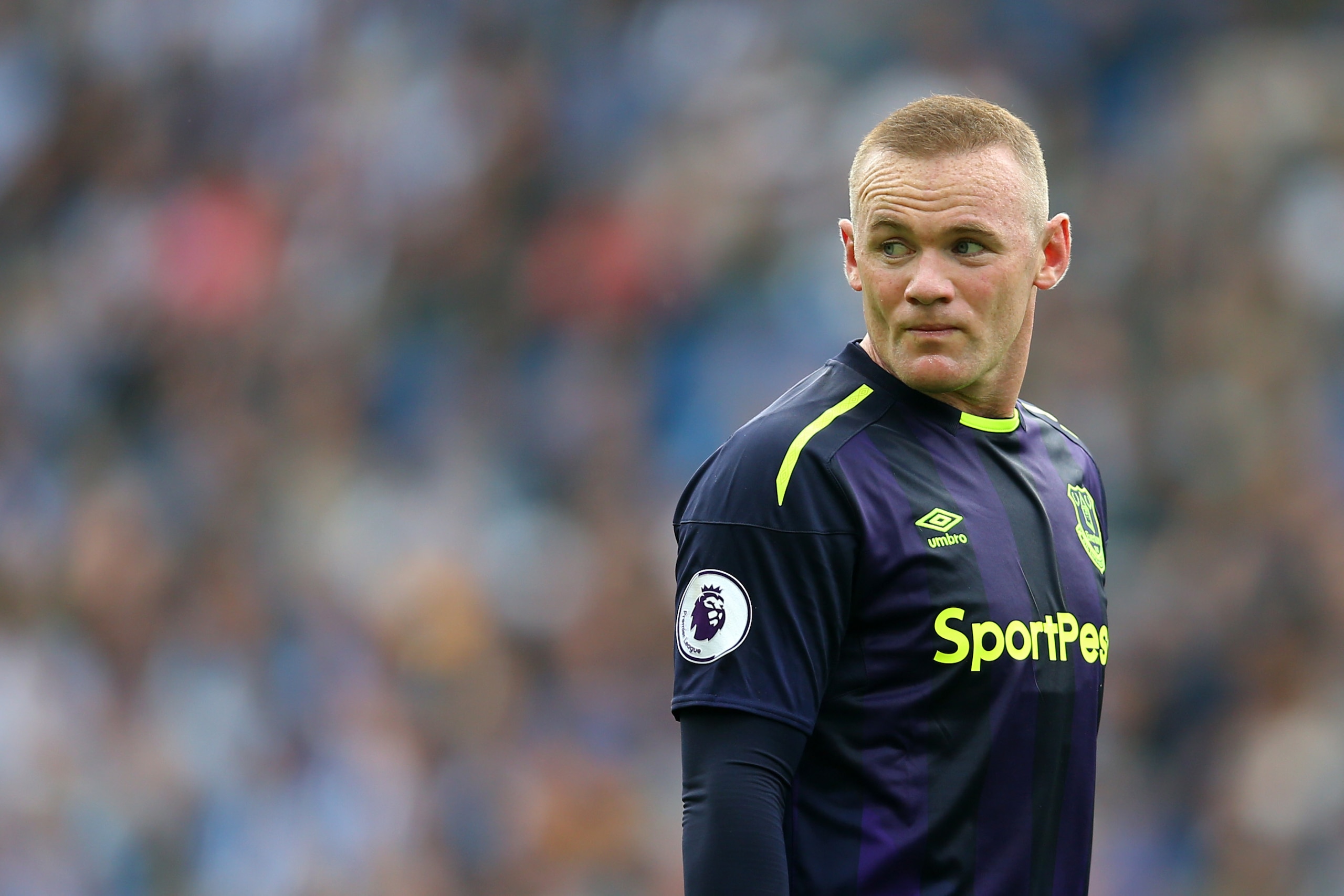 BRIGHTON, ENGLAND - OCTOBER 15: Wayne Rooney of Everton during the Premier League match between Brighton and Hove Albion and Everton at Amex Stadium on October 15, 2017 in Brighton, England. (Photo by Catherine Ivill - AMA/Getty Images)
