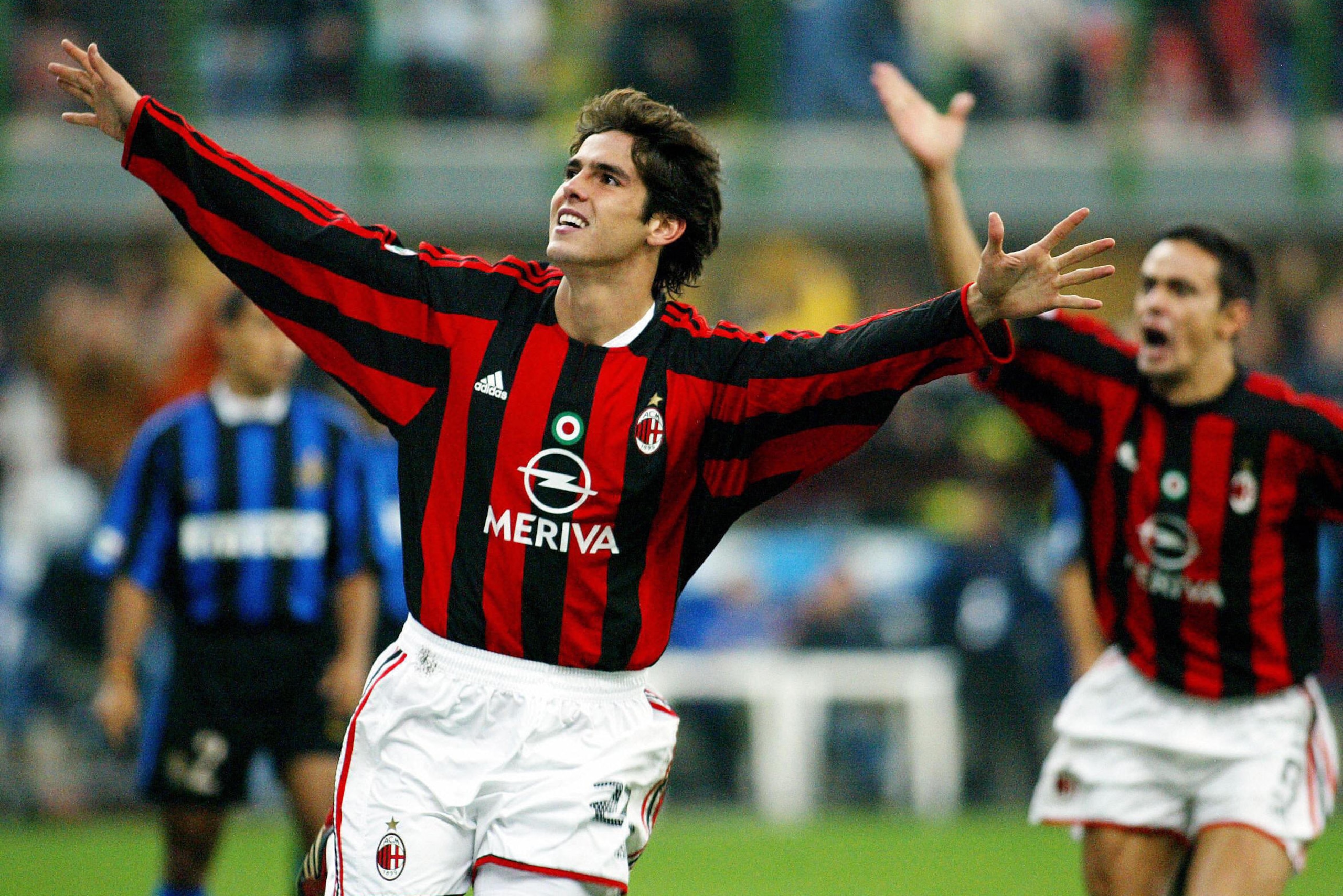 Milan AC's Brazilian midfielder Kaka jubilates after scoring his team's second goal against Inter milan during the Italian Serie A match 05 October 2003 at San Siro stadium in Milan.  AFP PHOTO / PATRICK HERTZOG  (Photo credit should read PATRICK HERTZOG/