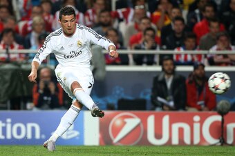 LISBON, PORTUGAL - MAY 24: Cristiano Ronaldo of Real Madrid in action during the UEFA Champions League final between Real Madrid and Atletico de Madrid at Estadio da Luz stadium on May 24, 2014 in Lisbon, Portugal. (Photo by Jean Catuffe/Getty Images)