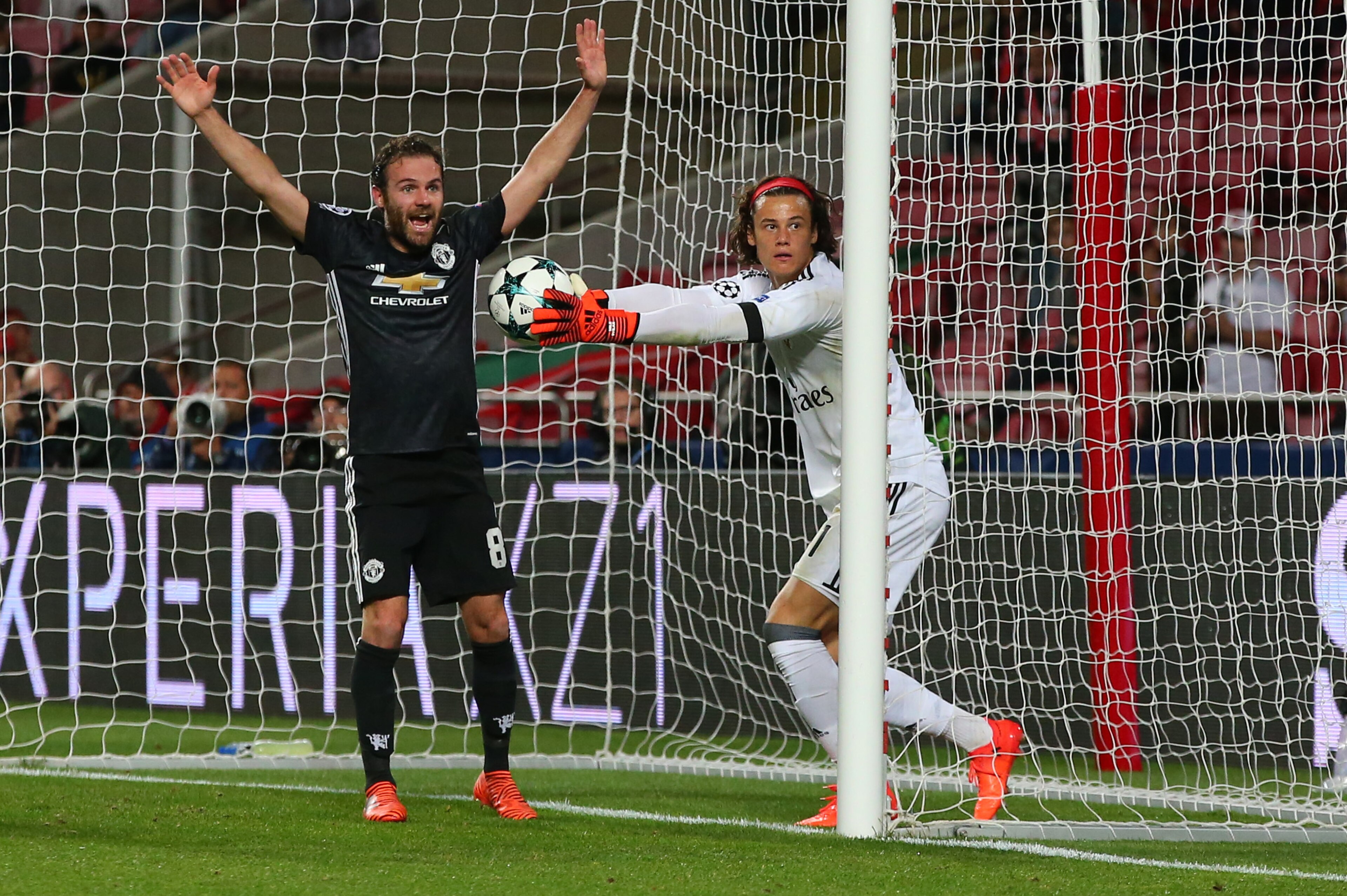 LISBON, PORTUGAL - OCTOBER 18: Juan Mata of Manchester United appeals after goalkeeper 
Mile Svilar of Benfica fails to stop the ball crossing the line during the UEFA Champions League group A match between SL Benfica and Manchester United at Estadio da L