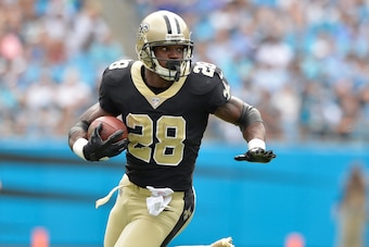 CHARLOTTE, NC - SEPTEMBER 24:  Adrian Peterson #28 of the New Orleans Saints runs against the Carolina Panthers during their game at Bank of America Stadium on September 24, 2017 in Charlotte, North Carolina.  (Photo by Grant Halverson/Getty Images)