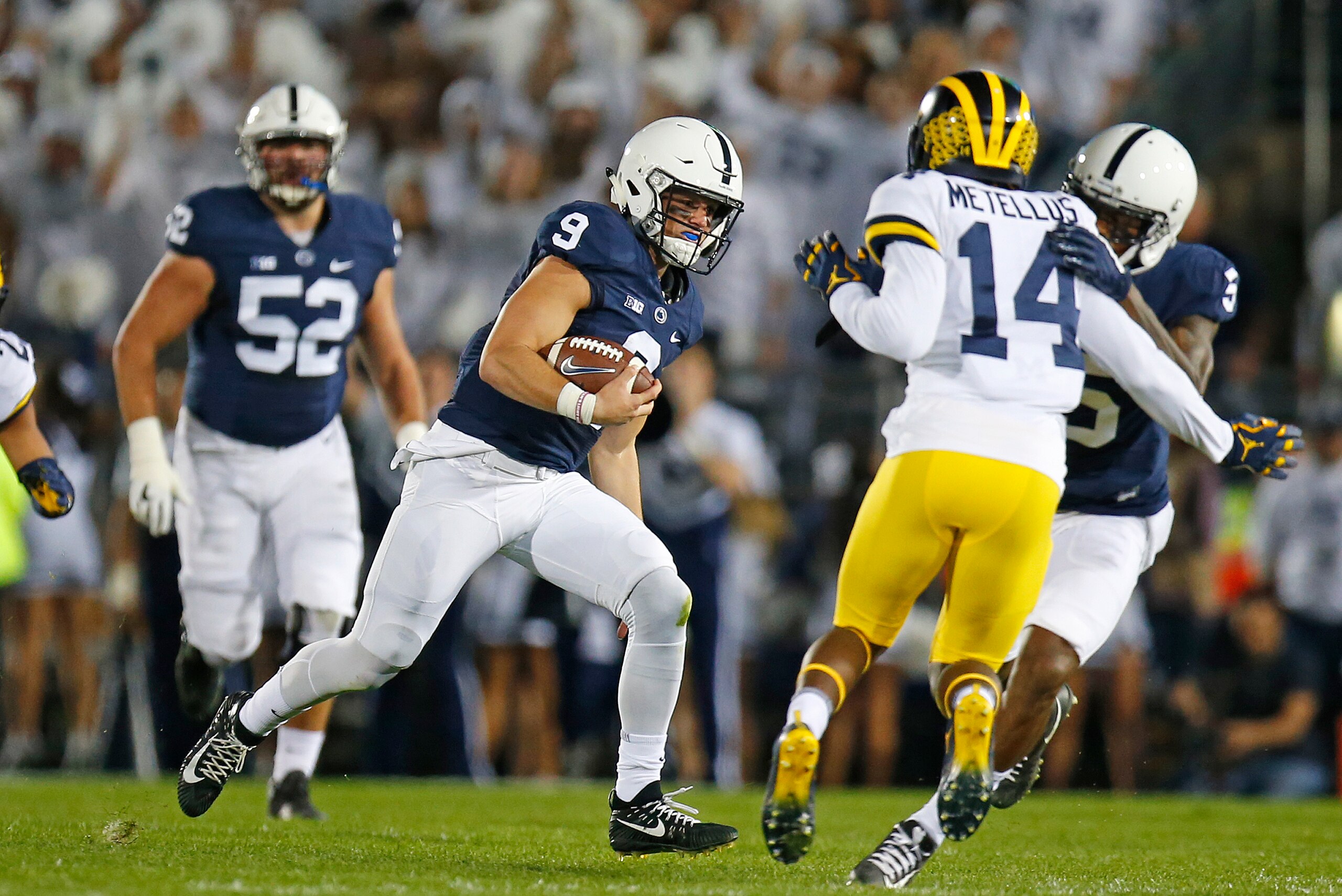 STATE COLLEGE, PA - OCTOBER 21:  Trace McSorley #9 of the Penn State Nittany Lions rushes against the Michigan Wolverines on October 21, 2017 at Beaver Stadium in State College, Pennsylvania.  (Photo by Justin K. Aller/Getty Images)