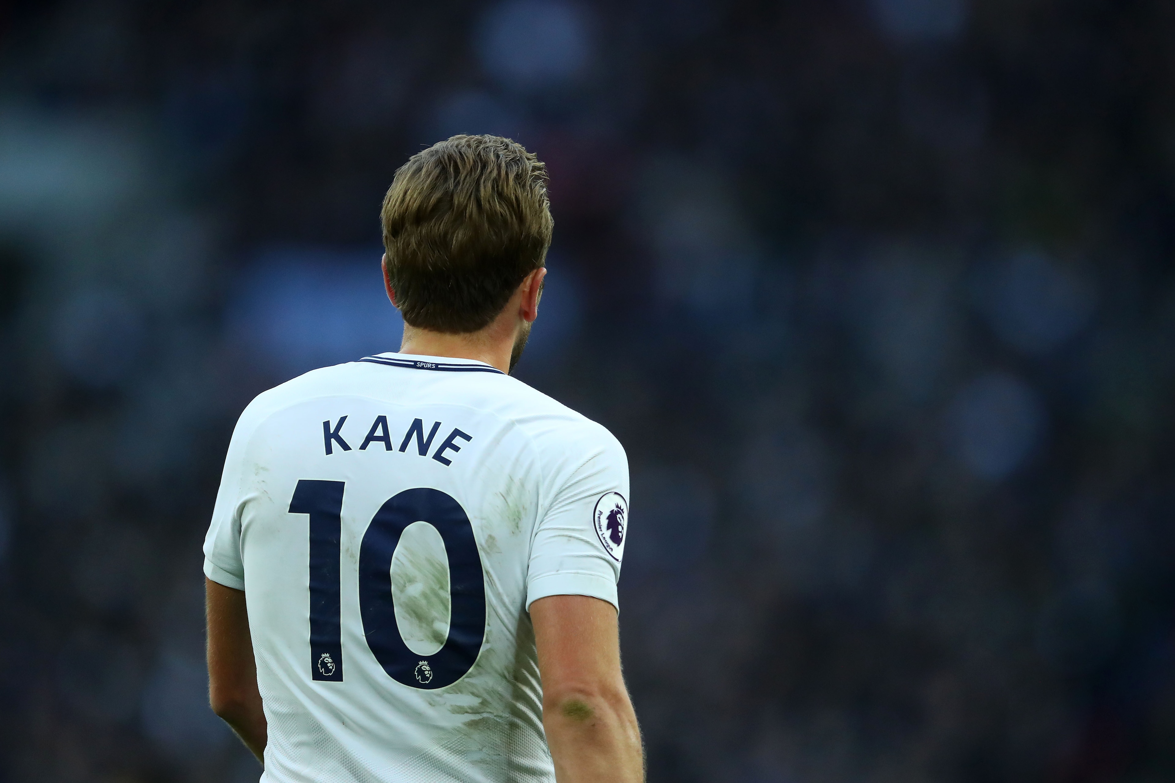 LONDON, ENGLAND - OCTOBER 22: Harry Kane of Tottenham in action during the Premier League match between Tottenham Hotspur and Liverpool at Wembley Stadium on October 22, 2017 in London, England. (Photo by Richard Heathcote/Getty Images)