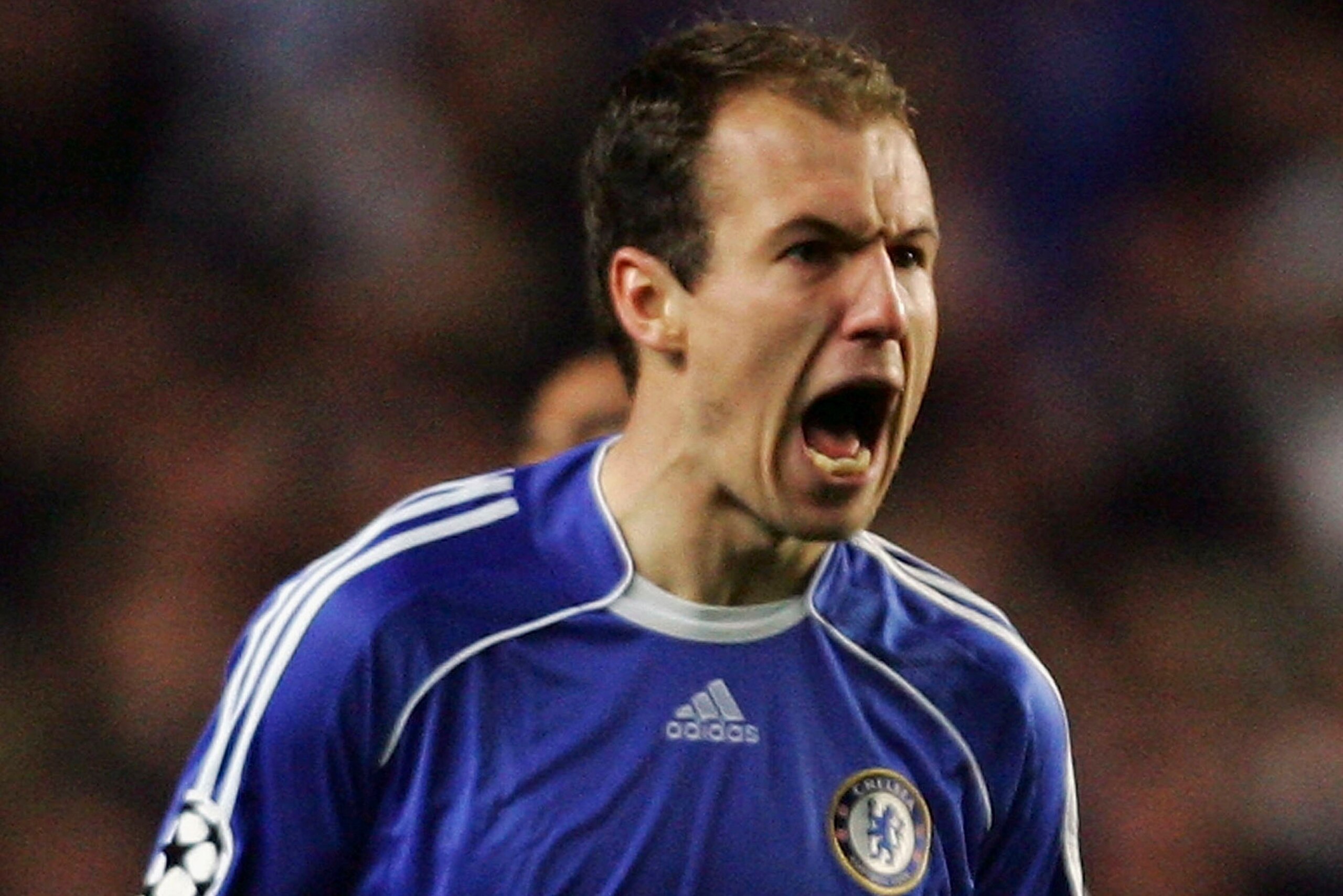 LONDON - MARCH 06: Arjen Robben of Chelsea celebrates scoring during the UEFA Champions League round of sixteen, second leg match between Chelsea and FC Porto at Stamford Bridge on March 6, 2007 in London, England. (Photo by Mike Hewitt/Getty Images) LONDON - MARCH 06: Arjen Robben of Chelsea celebrates scoring during the UEFA Champions League round of sixteen, second leg match between Chelsea and FC Porto at Stamford Bridge on March 6, 2007 in London, England. (Photo by Mike Hewitt/Getty Images)