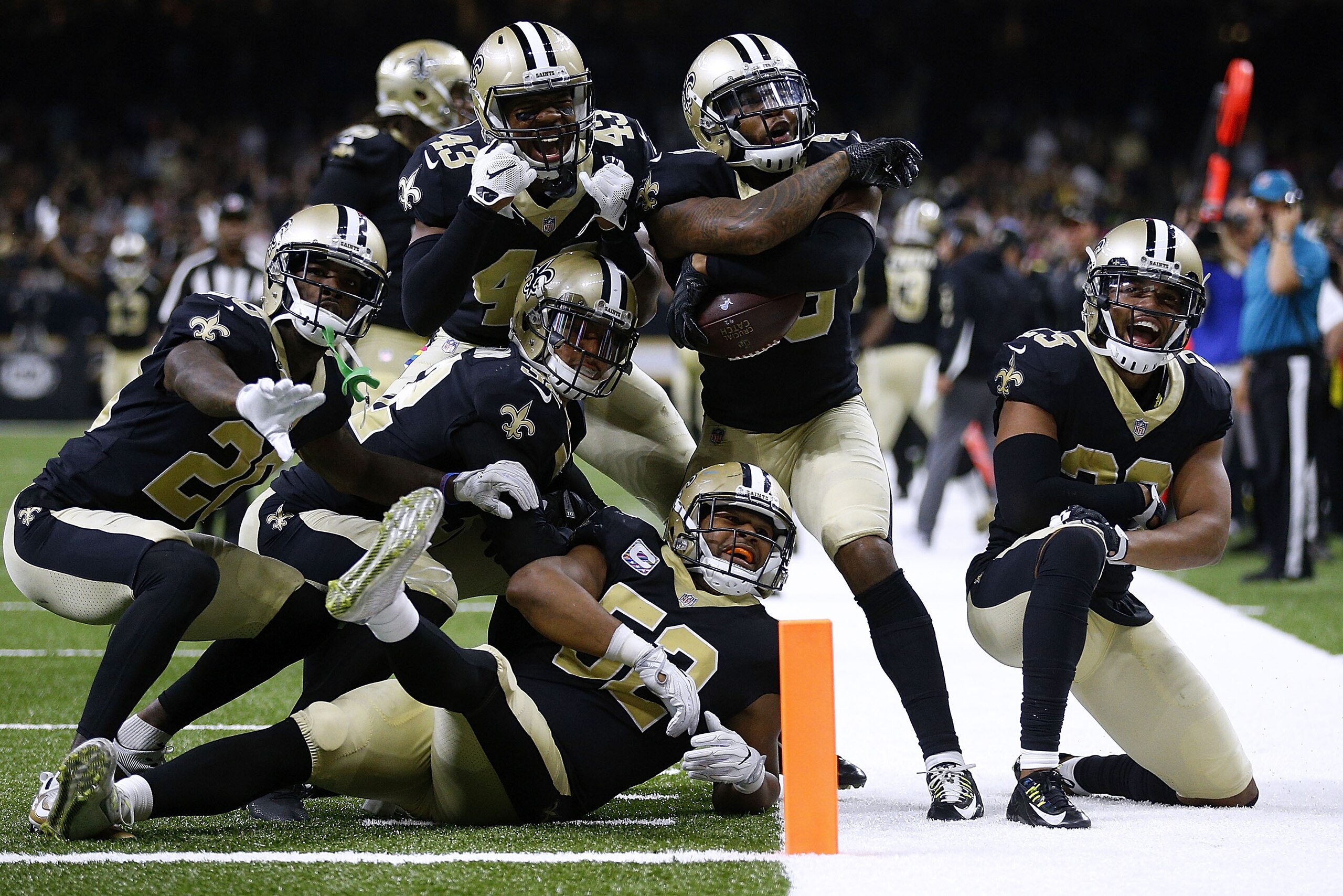 NEW ORLEANS, LA - OCTOBER 15:  The New Orleans Saints defense celebrates during the second half of a game against the Detroit Lions at the Mercedes-Benz Superdome on October 15, 2017 in New Orleans, Louisiana.  (Photo by Jonathan Bachman/Getty Images)