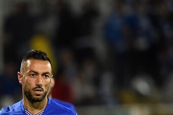 PESCARA, ITALY - OCTOBER 15: Fabio Quagliarella of UC Sampdoria in action during the Serie A match between Pescara Calcio and UC Sampdoria at Adriatico Stadium on October 15, 2016 in Pescara, Italy.  (Photo by Giuseppe Bellini/Getty Images)