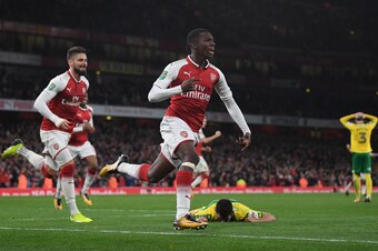 LONDON, ENGLAND - OCTOBER 24:  Eddie Nketiah celebrates scoring the first Arsenal goalduring the Carabao Cup fourth round match between Arsenal and Norwich City at Emirates Stadium on October 24, 2017 in London, England.  (Photo by Shaun Botterill/Getty I