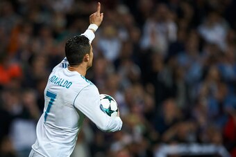 MADRID, SPAIN - OCTOBER 17:  Cristiano Ronaldo of Real Madrid celebrates after scoring a goal during the UEFA Champions League group H match between Real Madrid and Tottenham Hotspur at Estadio Santiago Bernabeu on October 17, 2017 in Madrid, Spain.  (Pho