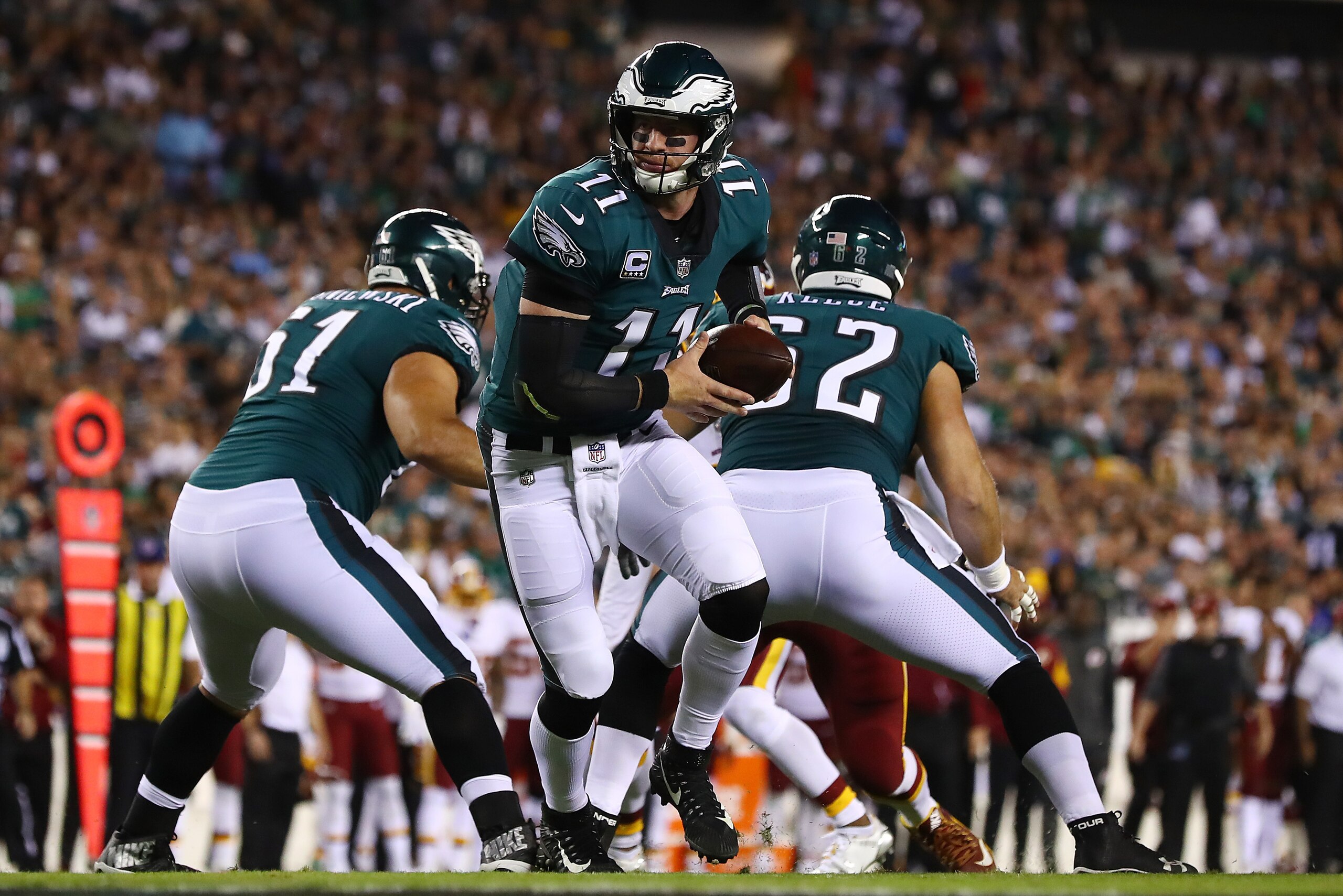 PHILADELPHIA, PA - OCTOBER 23:   Carson Wentz #11 of the Philadelphia Eagles in action against the Washington Redskins during their game at Lincoln Financial Field on October 23, 2017 in Philadelphia, Pennsylvania.  (Photo by Al Bello/Getty Images)
