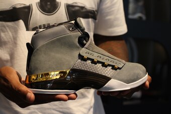 TROPHY ROOM Jordan 17