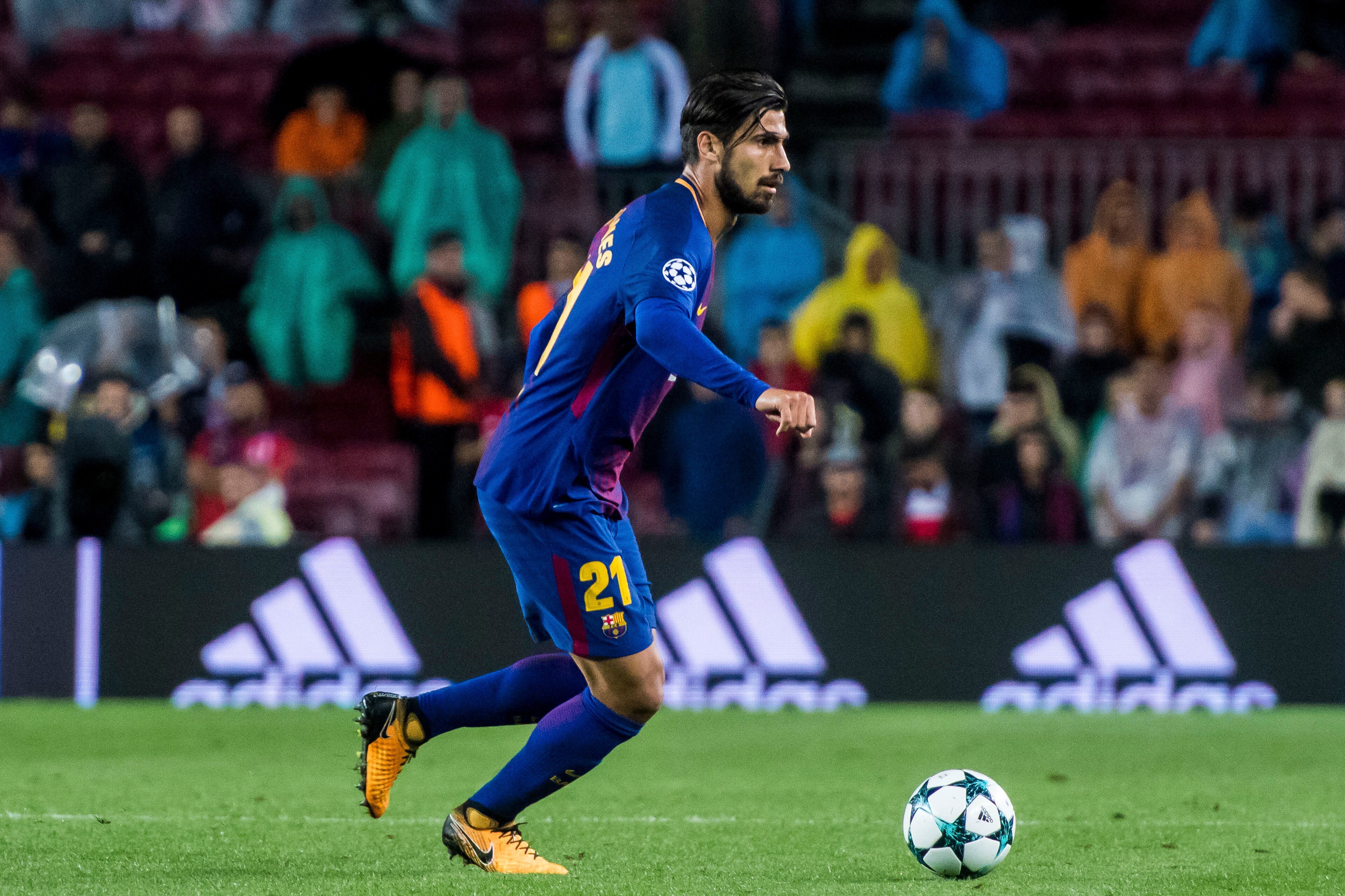 BARCELONA, SPAIN - OCTOBER 18: Andre Filipe Tavares Gomes of FC Barcelona in action during the UEFA Champions League 2017-18 match between FC Barcelona and Olympiacos FC at Camp Nou on 18 October 2017 in Barcelona, Spain. (Photo by Power Sport Images/Gett
