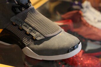 the TROPHY ROOM Jordan 17