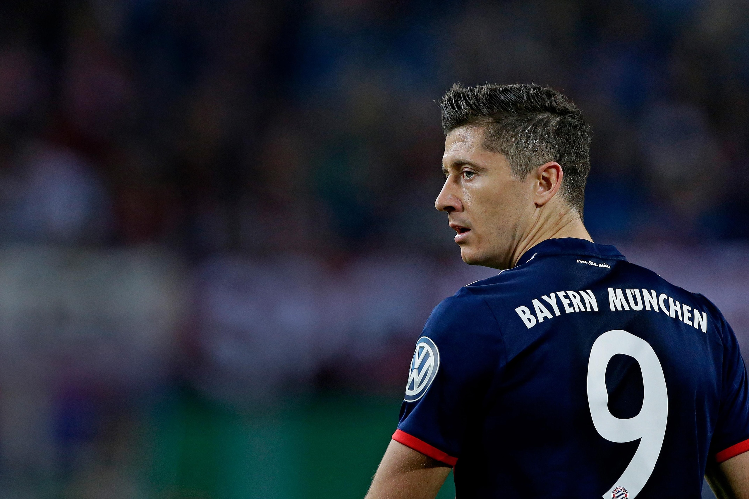 LEIPZIG, GERMANY - OCTOBER 25: Robert Lewandowski of FC Bayern Munchen during the German DFB Pokal match between RB Leipzig v Bayern Munchen at the Red Bull Arena on October 25, 2017 in Leipzig Germany (Photo by Jeroen Meuwsen/Soccrates/Getty Images) LEIPZIG, GERMANY - OCTOBER 25: Robert Lewandowski of FC Bayern Munchen during the German DFB Pokal match between RB Leipzig v Bayern Munchen at the Red Bull Arena on October 25, 2017 in Leipzig Germany (Photo by Jeroen Meuwsen/Soccrates/Getty Images)