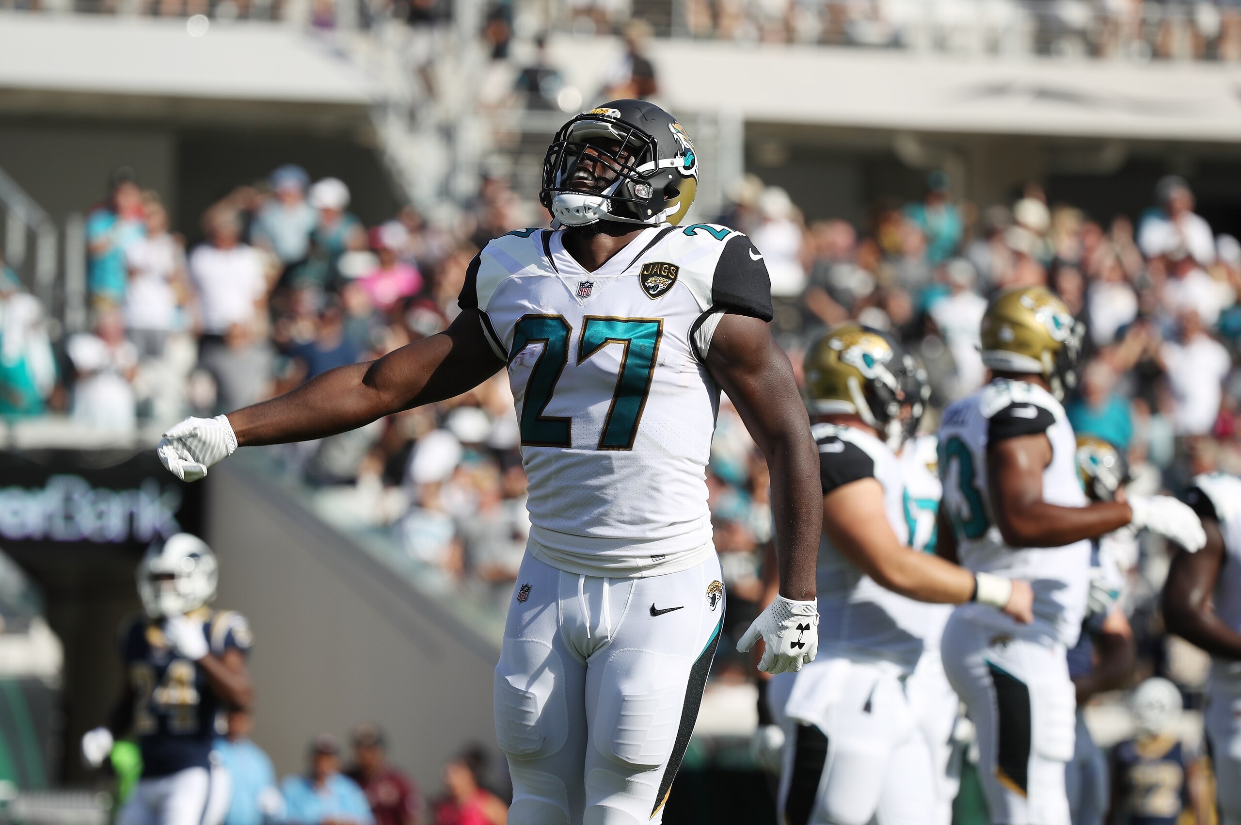 JACKSONVILLE, FL - OCTOBER 15:  Leonard Fournette #27 of the Jacksonville Jaguars celebrates after a 75-yard touchdown in the first half of their game against the Los Angeles Rams at EverBank Field on October 15, 2017 in Jacksonville, Florida.  (Photo by 