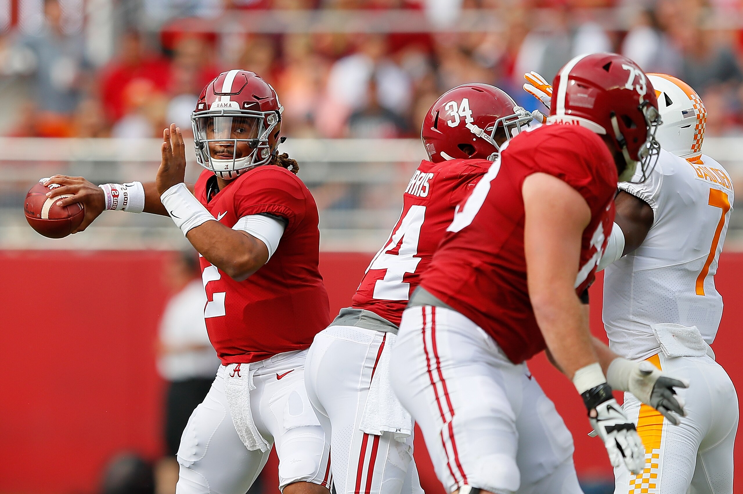 TUSCALOOSA, AL - OCTOBER 21:  Jalen Hurts #2 of the Alabama Crimson Tide looks to pass against the Tennessee Volunteers at Bryant-Denny Stadium on October 21, 2017 in Tuscaloosa, Alabama.  (Photo by Kevin C. Cox/Getty Images)