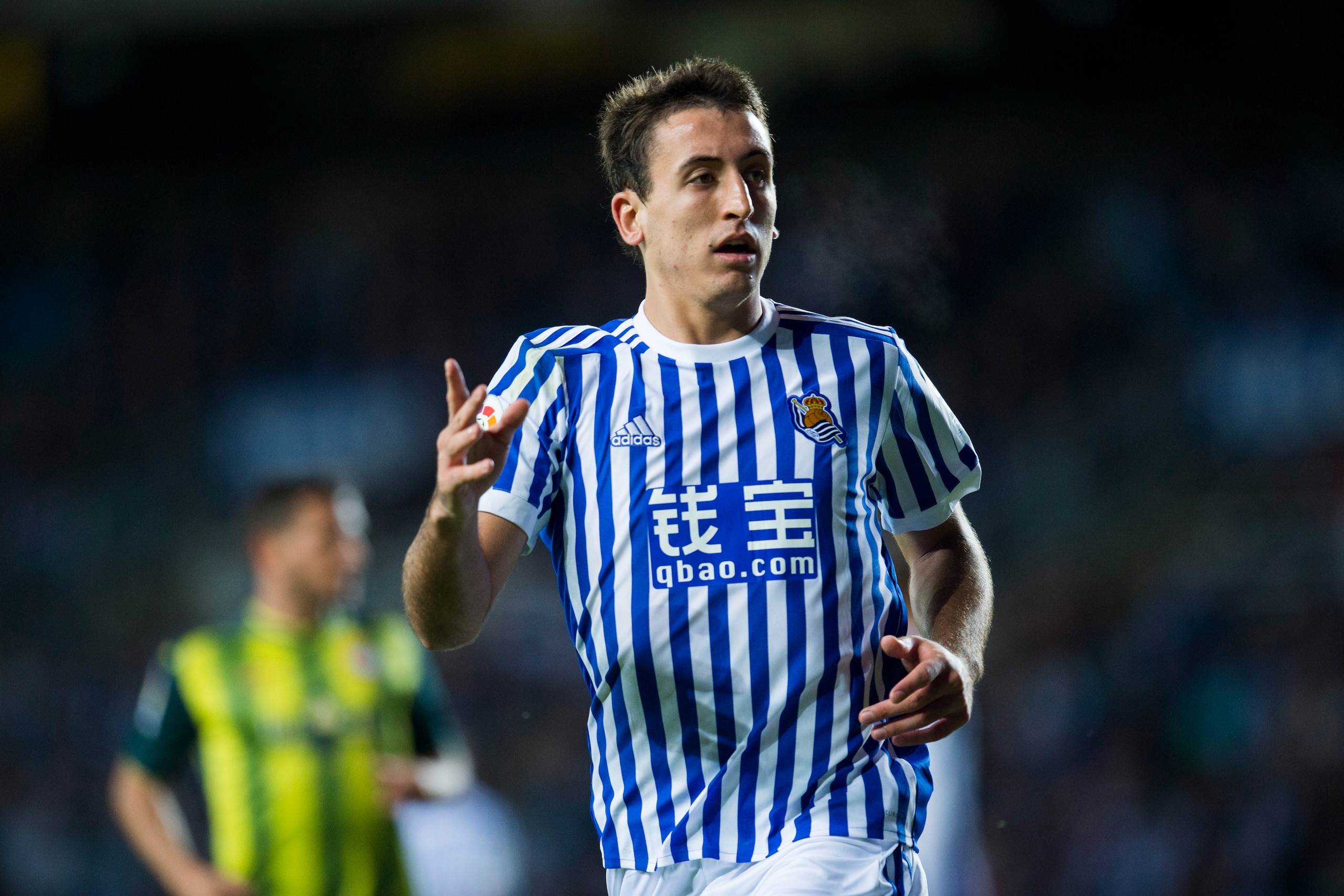 SAN SEBASTIAN, SPAIN - OCTOBER 23:  Mikel Oyarzabal of Real Sociedad reacts during the La Liga match between Real Sociedad de Futbol and RCD Espanyol at Estadio Anoeta on October 23, 2017 in San Sebastian, Spain.  (Photo by Juan Manuel Serrano Arce/Getty 