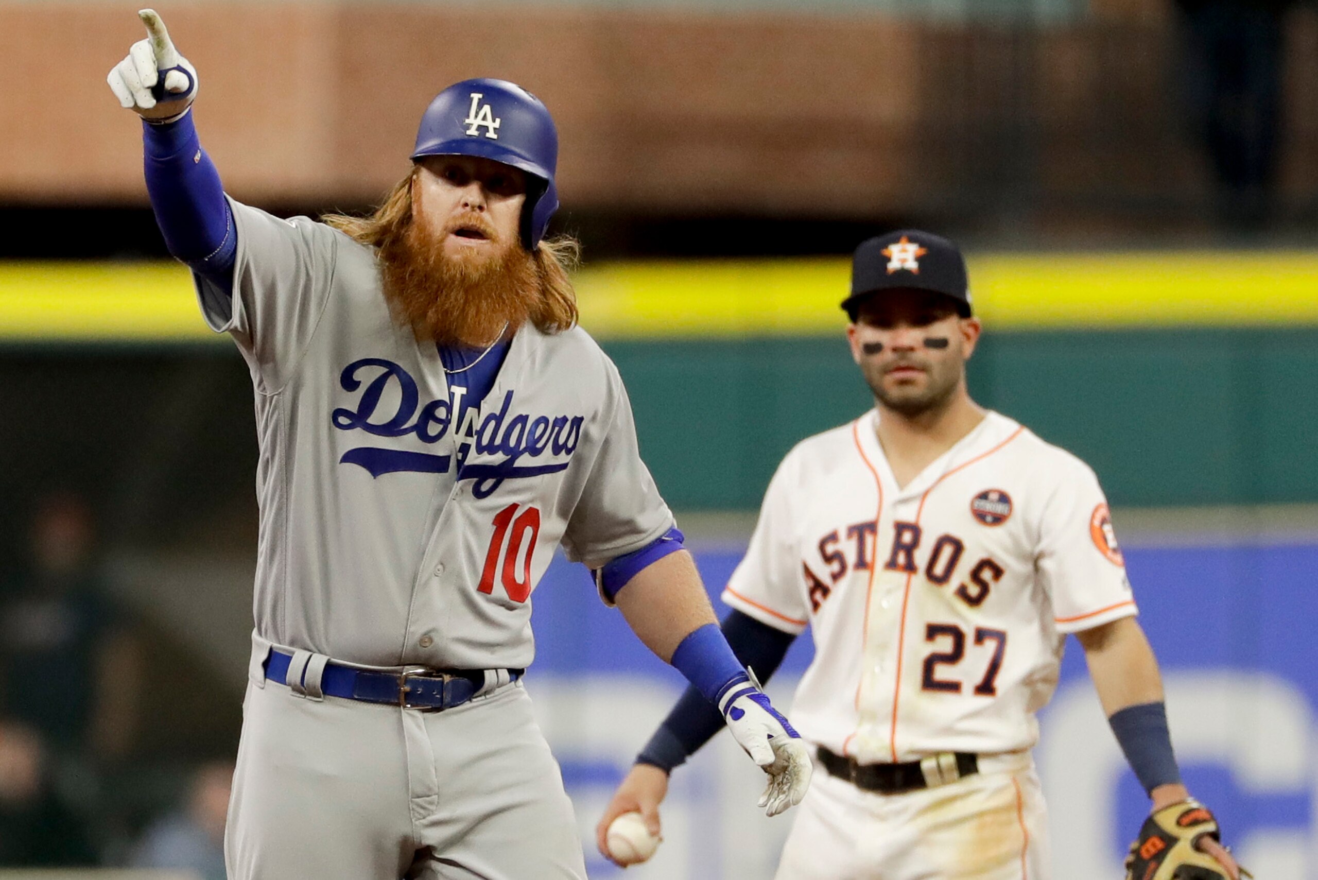 Justin Turner figures to be the key to the Dodgers' offense in Game 6.
