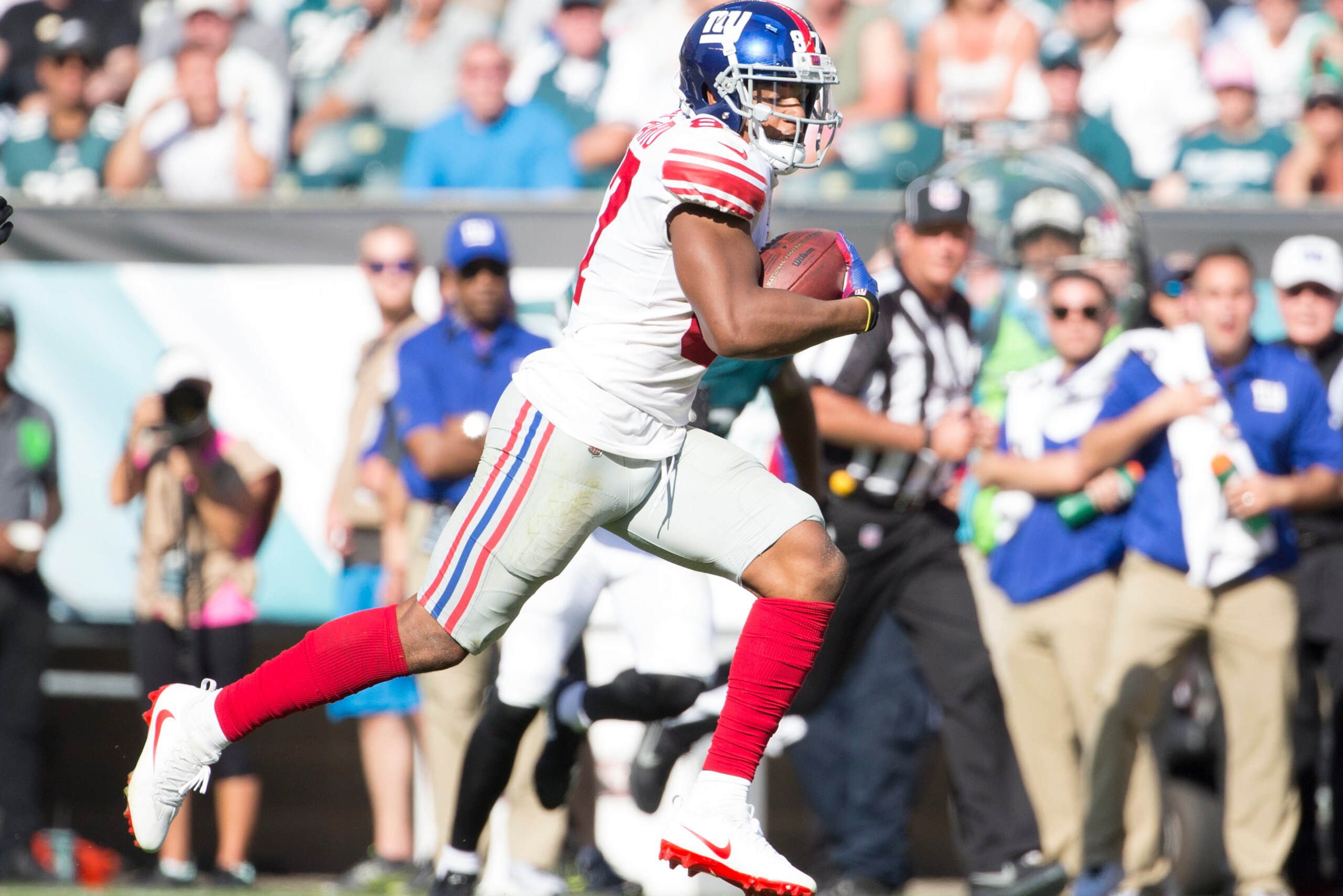 PHILADELPHIA, PA - SEPTEMBER 24: Sterling Shepard #87 of the New York Giants catches a pass and runs for a touchdown in the fourth quarter against the Philadelphia Eagles at Lincoln Financial Field on September 24, 2017 in Philadelphia, Pennsylvania. The PHILADELPHIA, PA - SEPTEMBER 24: Sterling Shepard #87 of the New York Giants catches a pass and runs for a touchdown in the fourth quarter against the Philadelphia Eagles at Lincoln Financial Field on September 24, 2017 in Philadelphia, Pennsylvania. The