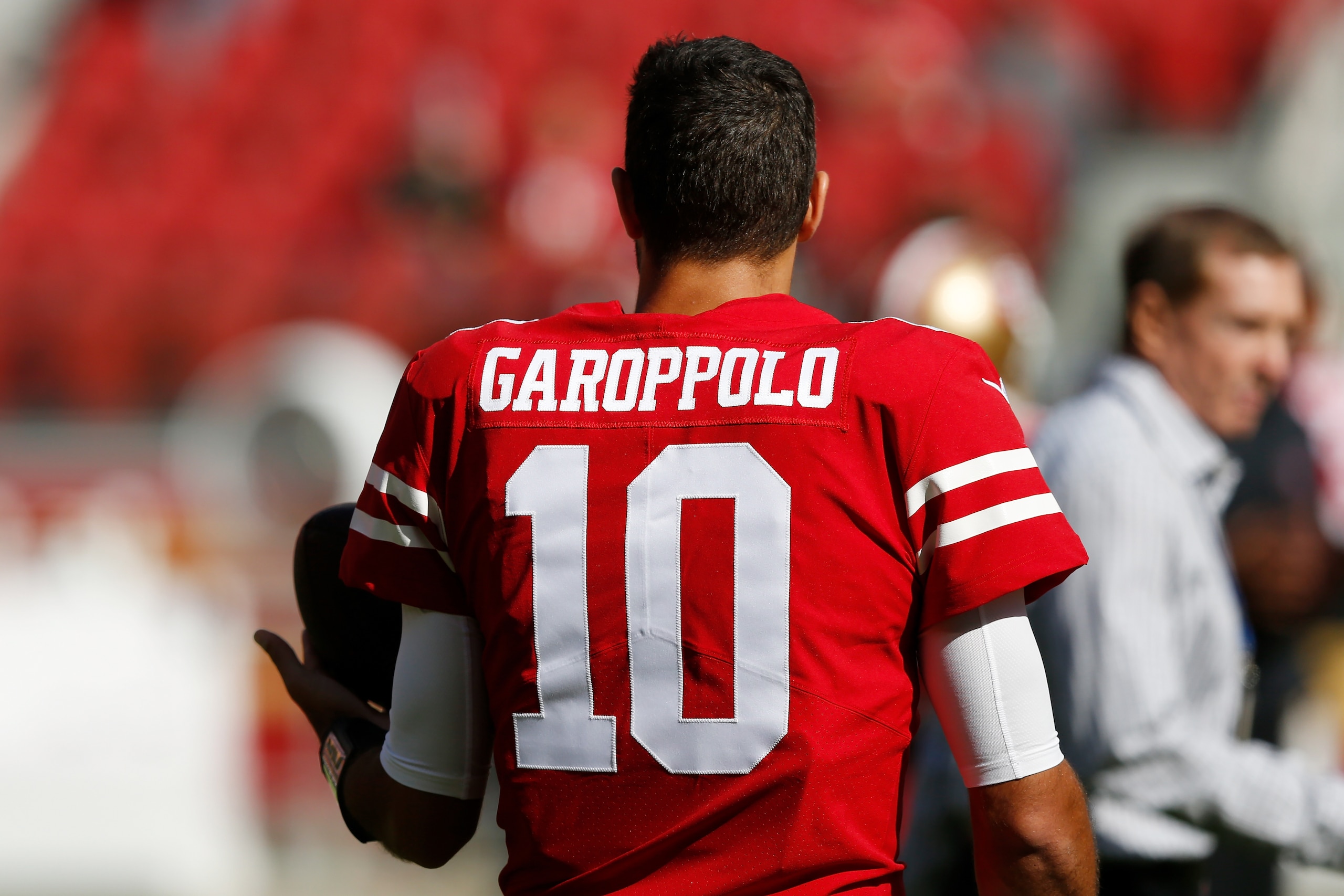 SANTA CLARA, CA - NOVEMBER 05: Jimmy Garoppolo #10 of the San Francisco 49ers warms up prior to their game against the Arizona Cardinals at Levi's Stadium on November 5, 2017 in Santa Clara, California. (Photo by Lachlan Cunningham/Getty Images) SANTA CLARA, CA - NOVEMBER 05: Jimmy Garoppolo #10 of the San Francisco 49ers warms up prior to their game against the Arizona Cardinals at Levi's Stadium on November 5, 2017 in Santa Clara, California. (Photo by Lachlan Cunningham/Getty Images)