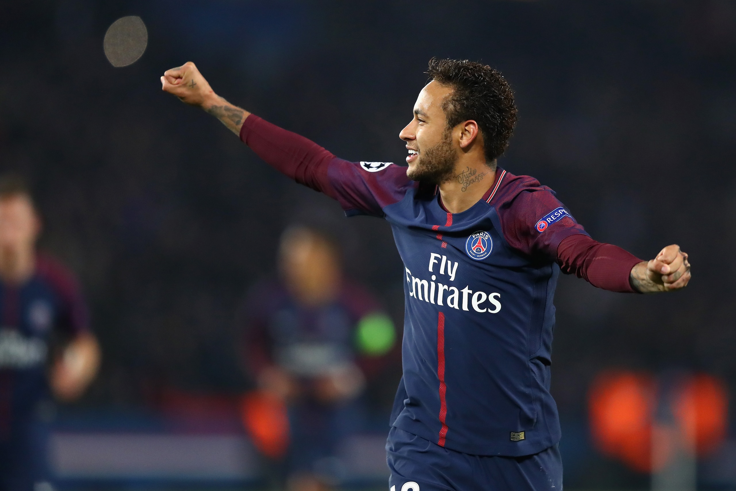 PARIS, FRANCE - OCTOBER 31:  Neymar of PSG celebrates after his free kick leads to the goal scored by Layvin Kurzawa of PSG during the UEFA Champions League group B match between Paris Saint-Germain and RSC Anderlecht at Parc des Princes on October 31, 20