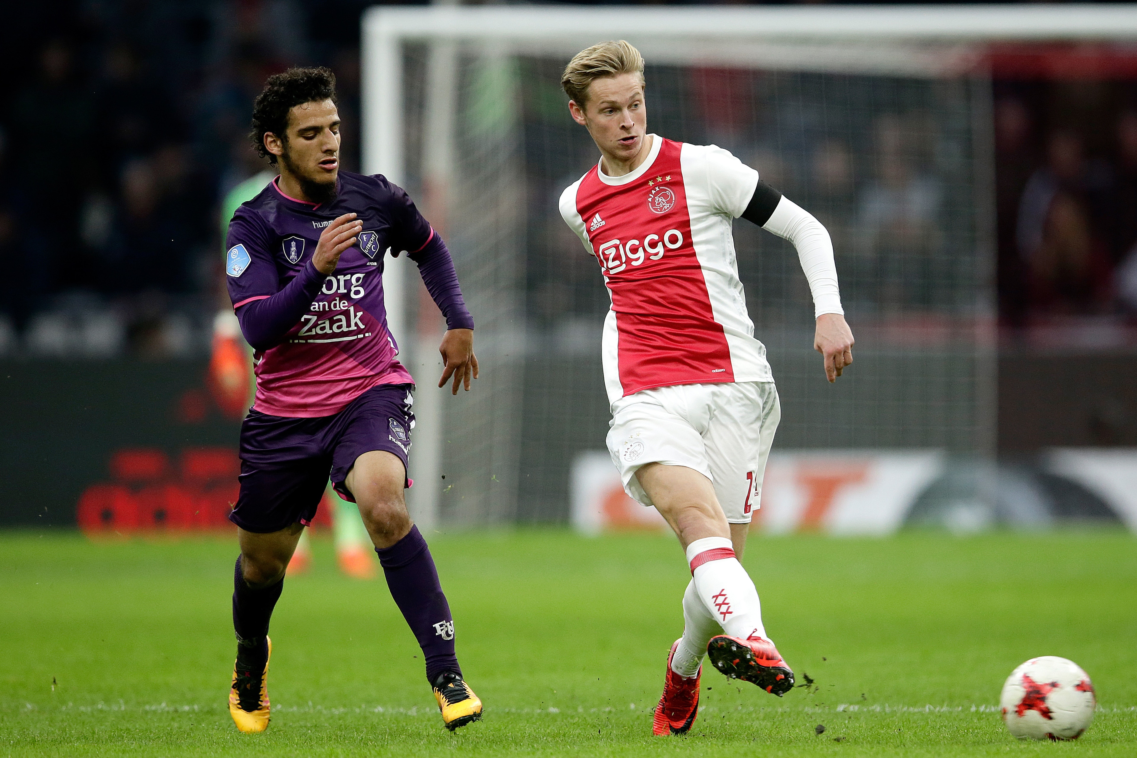 AMSTERDAM, NETHERLANDS - NOVEMBER 5: (L-R) Yassin Ayoub of FC Utrecht, Frenkie de Jong of Ajax during the Dutch Eredivisie match between Ajax v FC Utrecht at the Johan Cruijff Arena on November 5, 2017 in Amsterdam Netherlands (Photo by Eric Verhoeven/S AMSTERDAM, NETHERLANDS - NOVEMBER 5: (L-R) Yassin Ayoub of FC Utrecht, Frenkie de Jong of Ajax during the Dutch Eredivisie match between Ajax v FC Utrecht at the Johan Cruijff Arena on November 5, 2017 in Amsterdam Netherlands (Photo by Eric Verhoeven/S