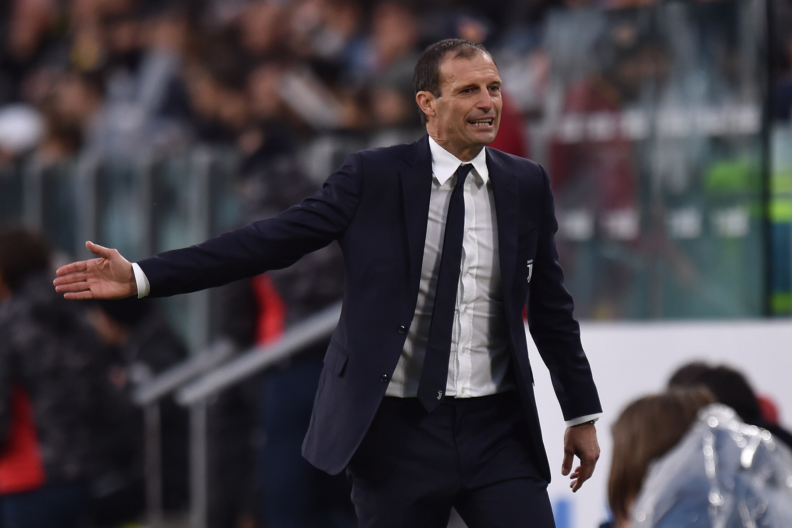 TURIN, ITALY - NOVEMBER 05:  Head coach Massimiliano Allegri of Juventus reacts during the Serie A match between Juventus and Benevento Calcio on November 5, 2017 in Turin, Italy.  (Photo by Tullio M. Puglia/Getty Images)