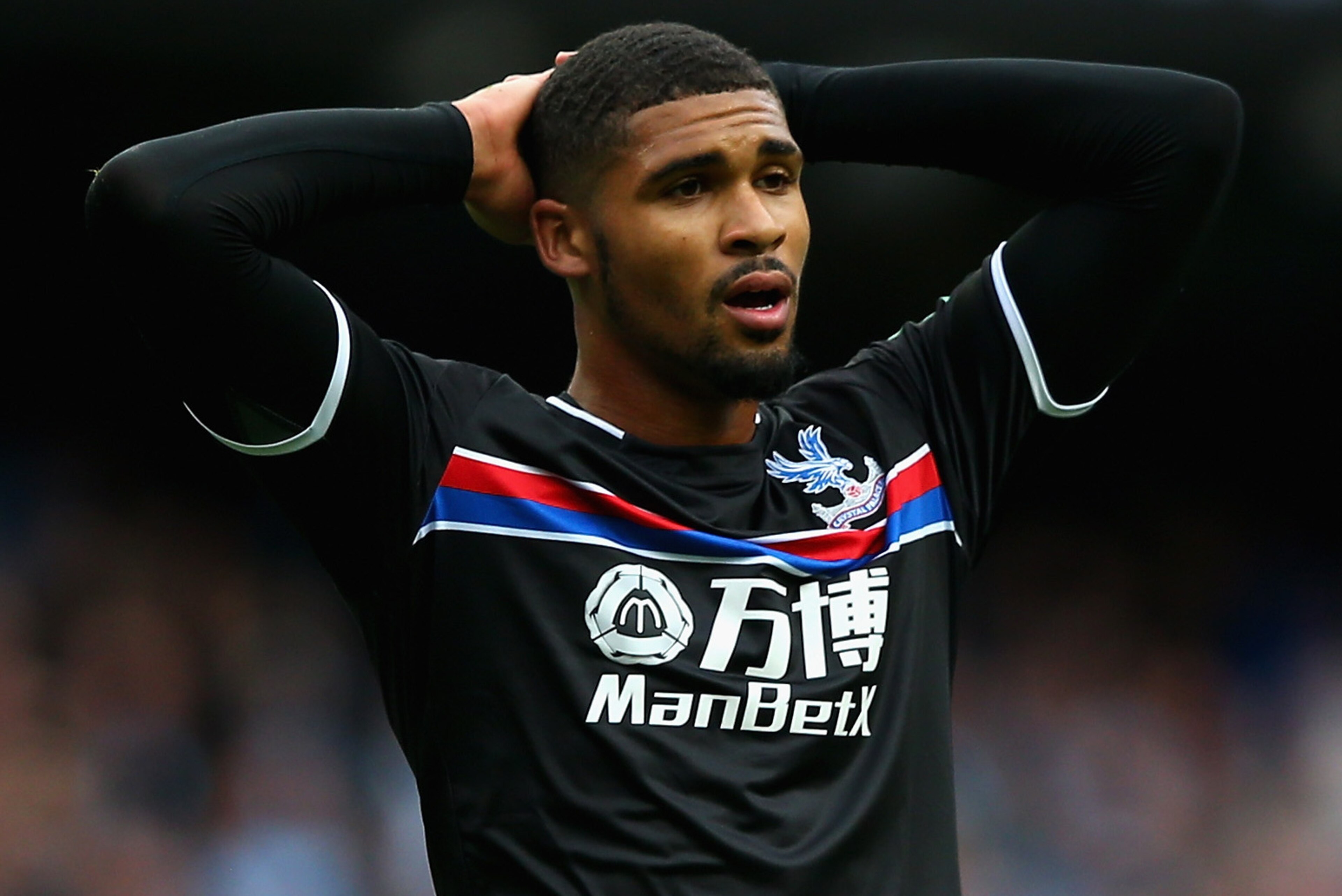 MANCHESTER, ENGLAND - SEPTEMBER 23:  Ruben Loftus-Cheek of Crystal Palace reacts during the Premier League match between Manchester City and Crystal Palace at Etihad Stadium on September 23, 2017 in Manchester, England.  (Photo by Alex Livesey/Getty Image