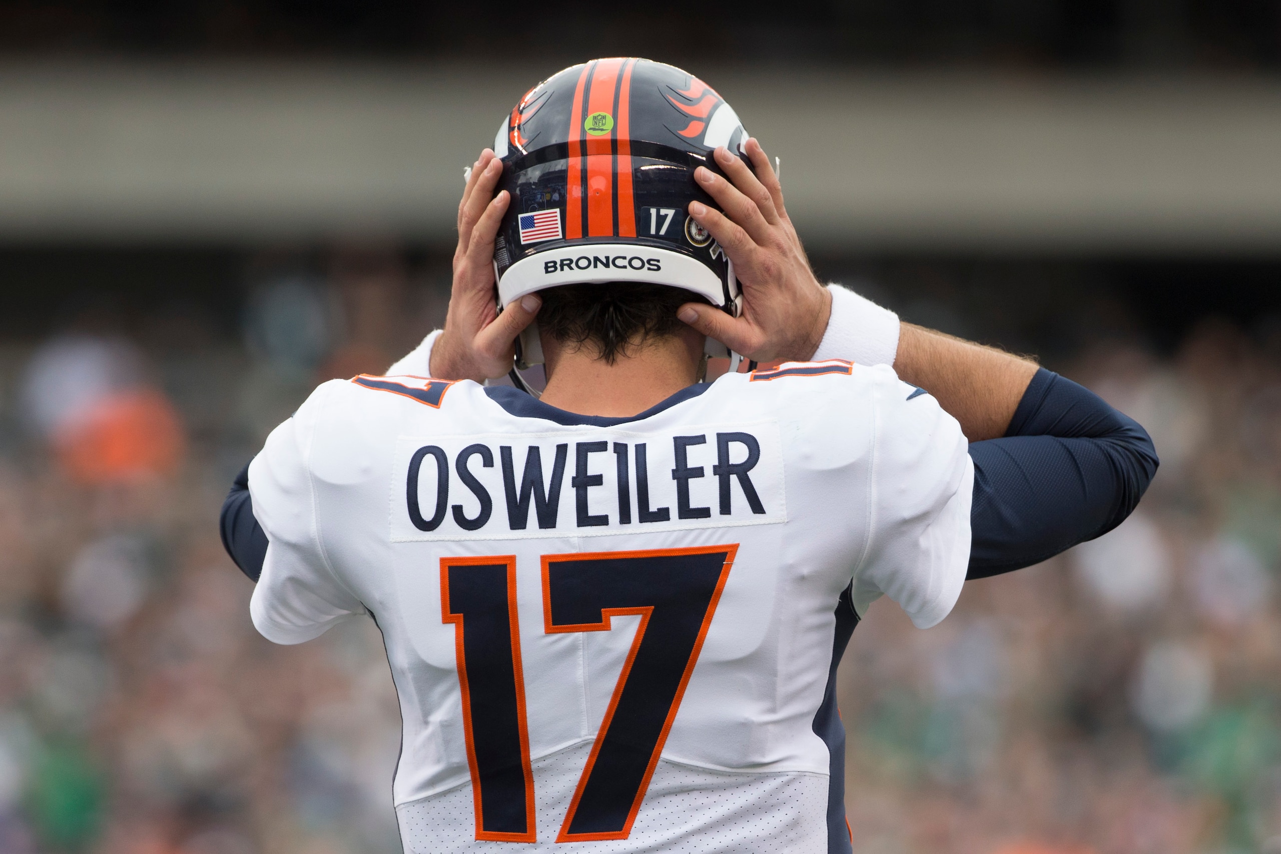PHILADELPHIA, PA - NOVEMBER 5: Brock Osweiler #17 of the Denver Broncos looks on against the Philadelphia Eagles at Lincoln Financial Field on November 5, 2017 in Philadelphia, Pennsylvania. (Photo by Mitchell Leff/Getty Images)