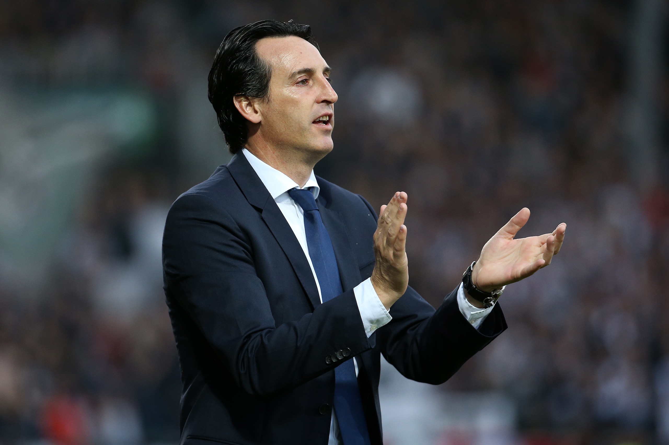 ANGERS, FRANCE - NOVEMBER 4: Coach of PSG Unai Emery during the French Ligue 1 match between Angers SCO and Paris Saint Germain (PSG) at Stade Raymond Kopa on November 4, 2017 in Angers, France. (Photo by Jean Catuffe/Getty Images)