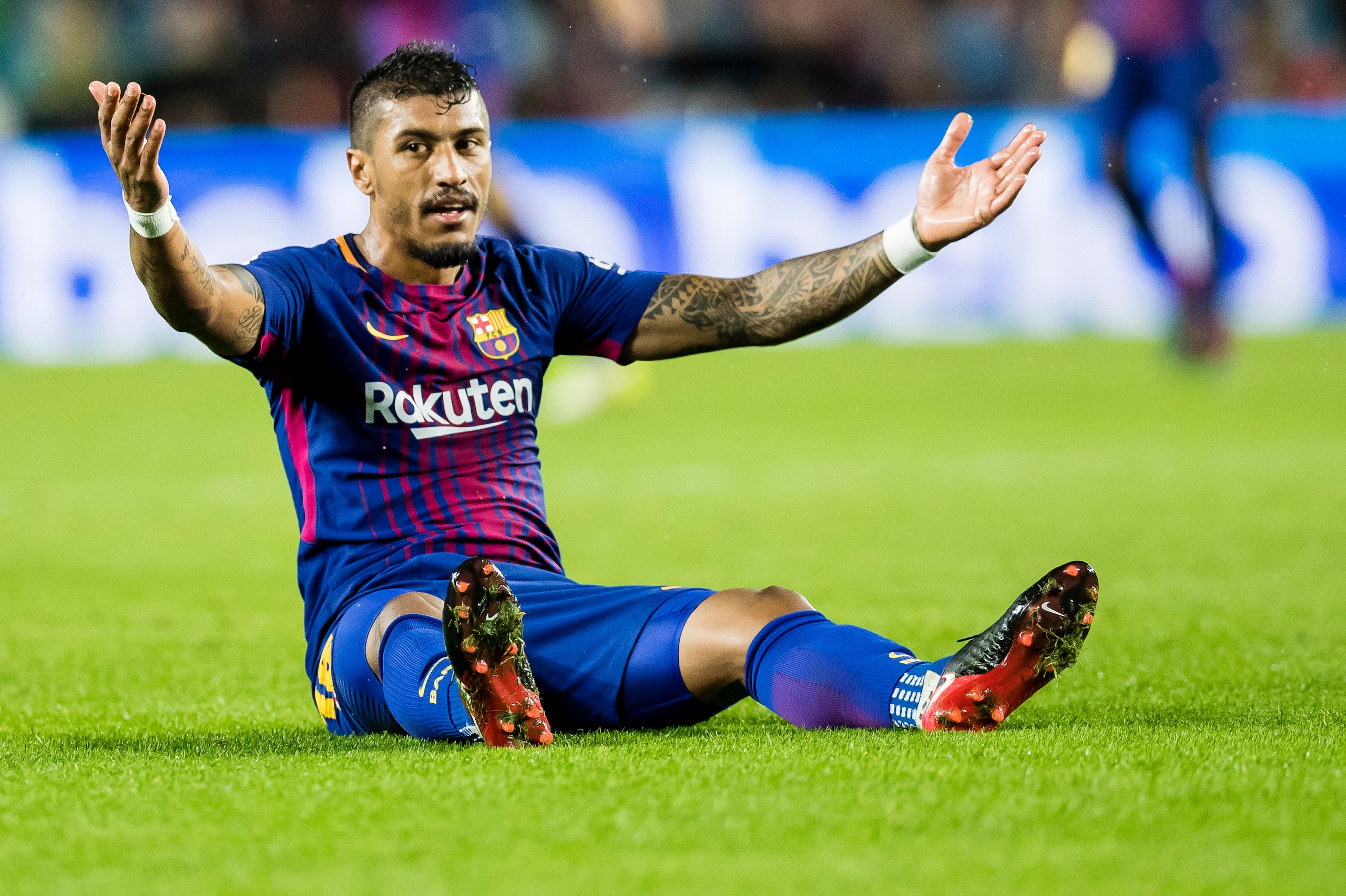 BARCELONA, SPAIN - NOVEMBER 04: Jose Paulo Bezerra Maciel Junior, Paulinho, of FC Barcelona reacts during the La Liga 2017-18 match between FC Barcelona and Sevilla FC at Camp Nou on November 04 2017 in Barcelona, Spain. (Photo by Power Sport Images/Getty