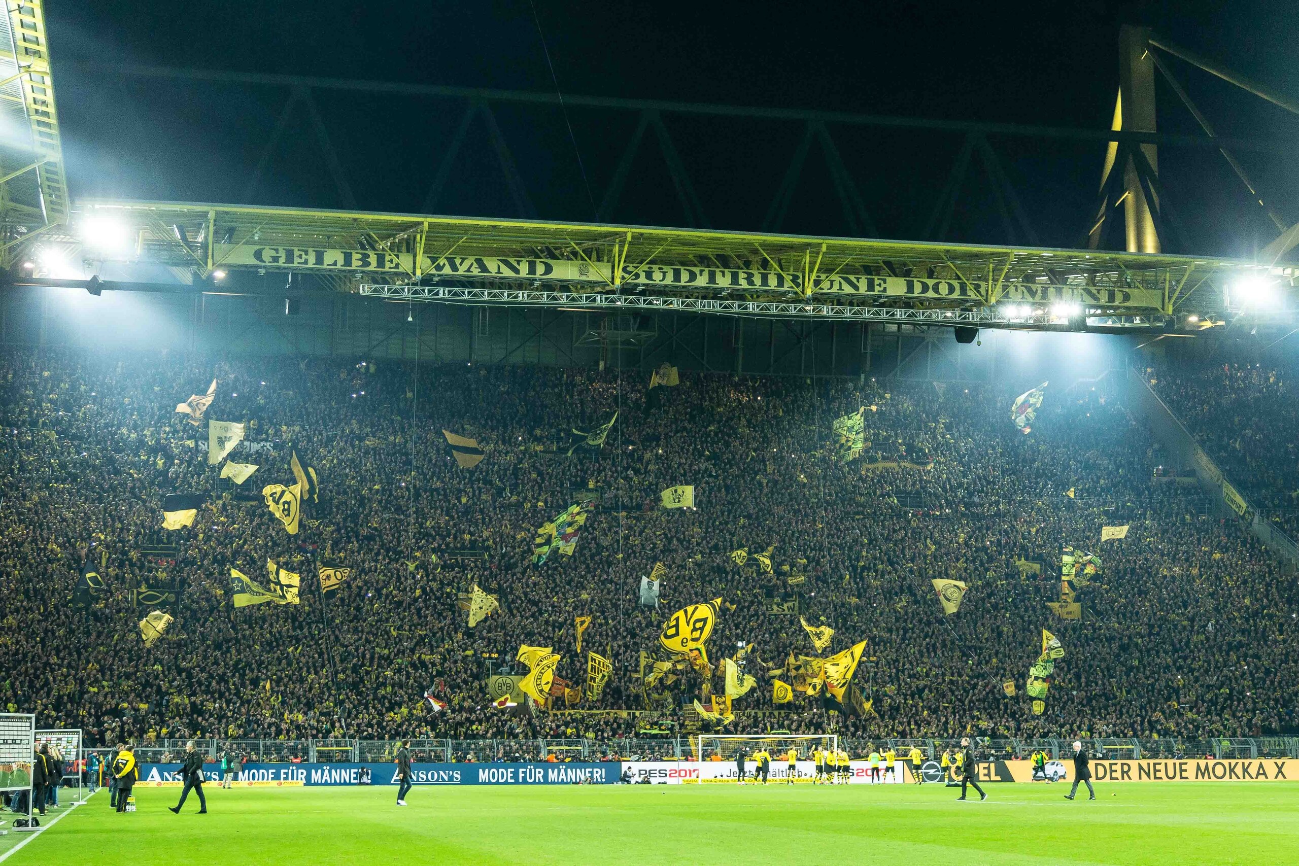 Dortmund, GERMANY - NOVEMBER 19: The yellow wall of supporters of Borussia Dortmund during the Bandesliga soccer match between BV Borussia Dortmund and FC Bayern Muenchen at the Signal Iduna Park in Dortmund, Germany on November 19, 2016. (Photo by TF-Ima
