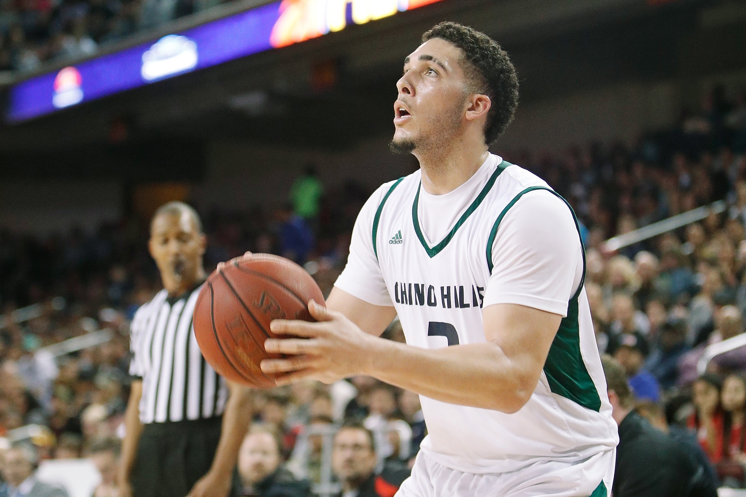 LOS ANGELES, CA - FEBRUARY 24:  LiAngelo Ball #3 of Chino Hills High School shoots the ball during the game against Mater Dei High School at the Galen Center on February 24, 2017 in Los Angeles, California.  (Photo by Josh Lefkowitz/Getty Images)