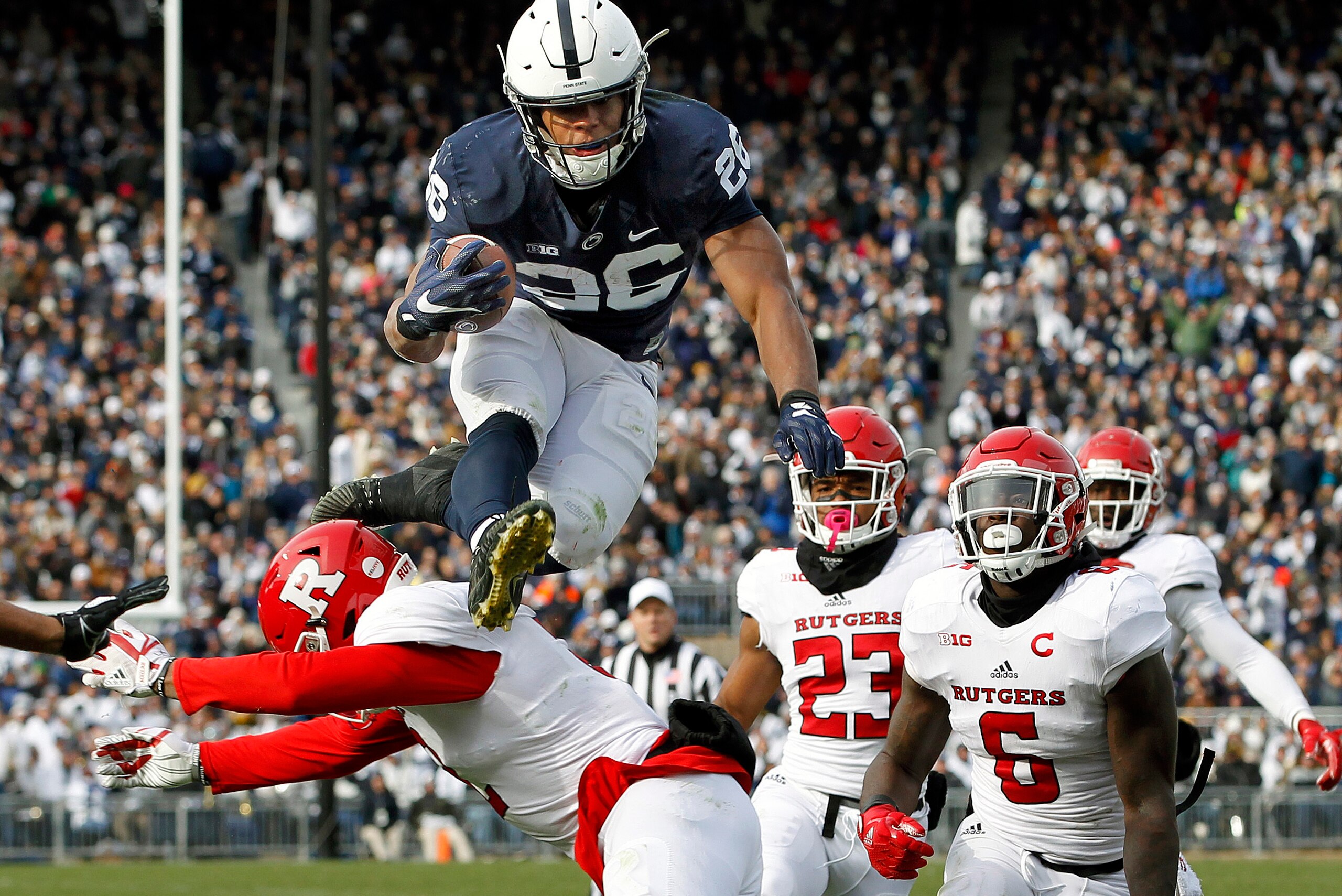 Despite this spectacular move, Saquon Barkley struggled against Rutgers.