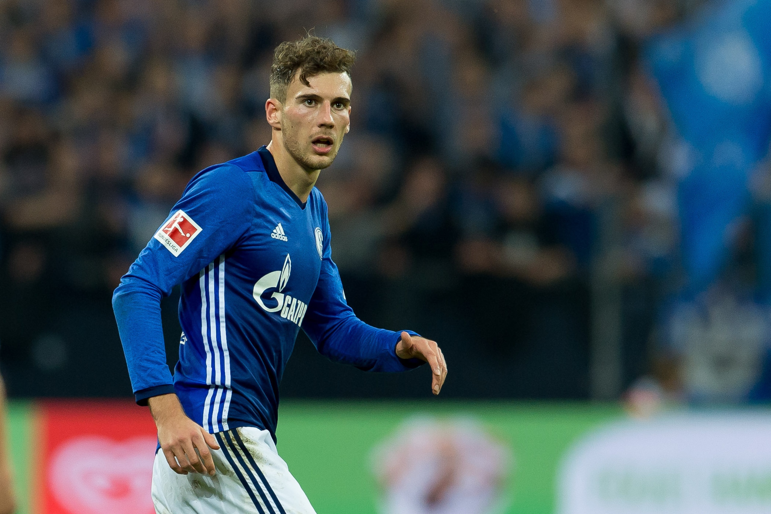GELSENKIRCHEN, GERMANY - OCTOBER 20: Leon Goretzka of Schalke looks on during the Bundesliga match between FC Schalke 04 and 1. FSV Mainz 05 at Veltins-Arena on October 20, 2017 in Gelsenkirchen, Germany. (Photo by TF-Images/TF-Images via Getty Images) GELSENKIRCHEN, GERMANY - OCTOBER 20: Leon Goretzka of Schalke looks on during the Bundesliga match between FC Schalke 04 and 1. FSV Mainz 05 at Veltins-Arena on October 20, 2017 in Gelsenkirchen, Germany. (Photo by TF-Images/TF-Images via Getty Images)