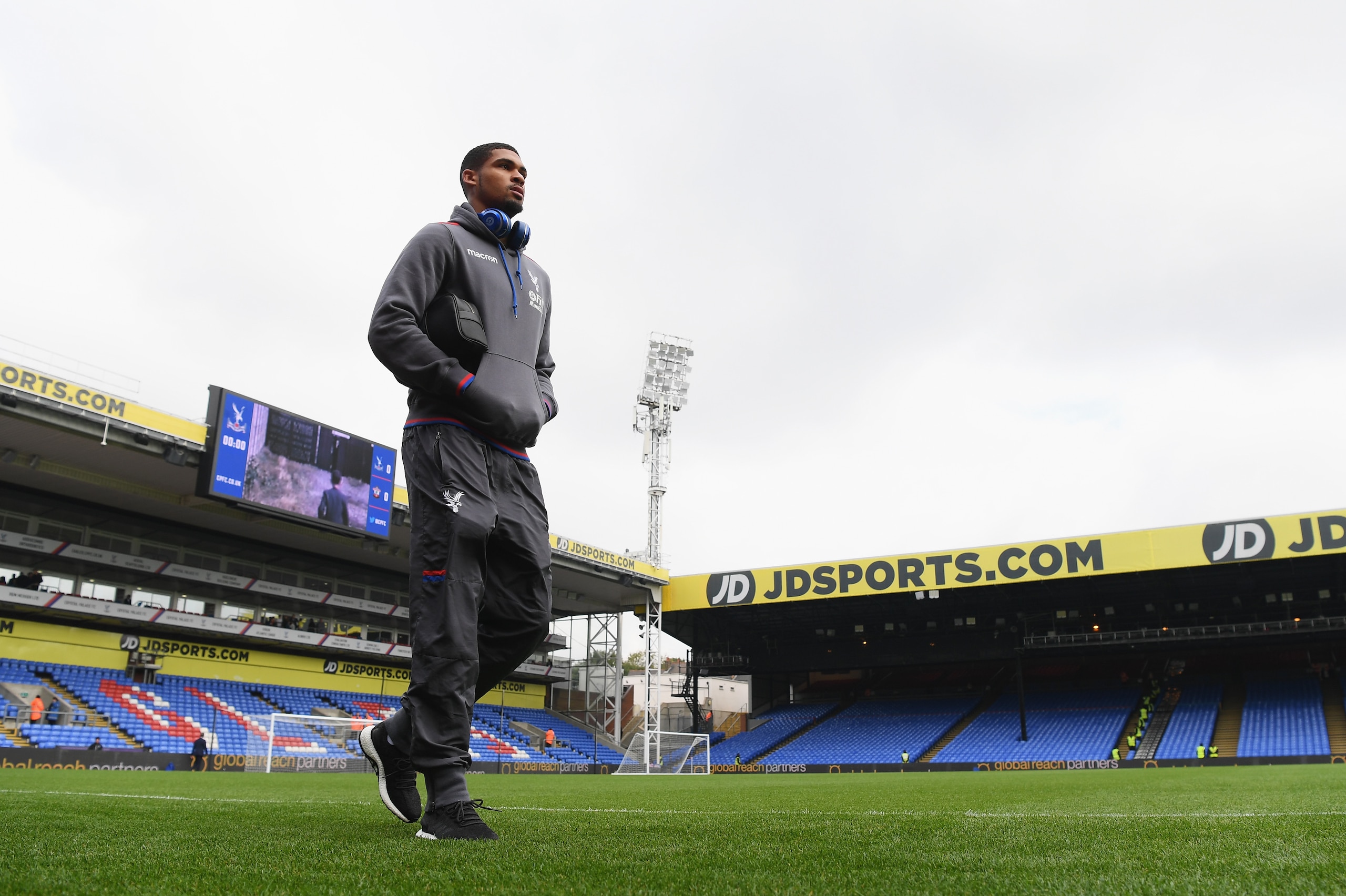 LONDON, ENGLAND - SEPTEMBER 16: Ruben Loftus-Cheek of Crystal Palace arrives at the stadium prior to during the Premier League match between Crystal Palace and Southampton at Selhurst Park on September 16, 2017 in London, England.  (Photo by Mike Hewitt/G