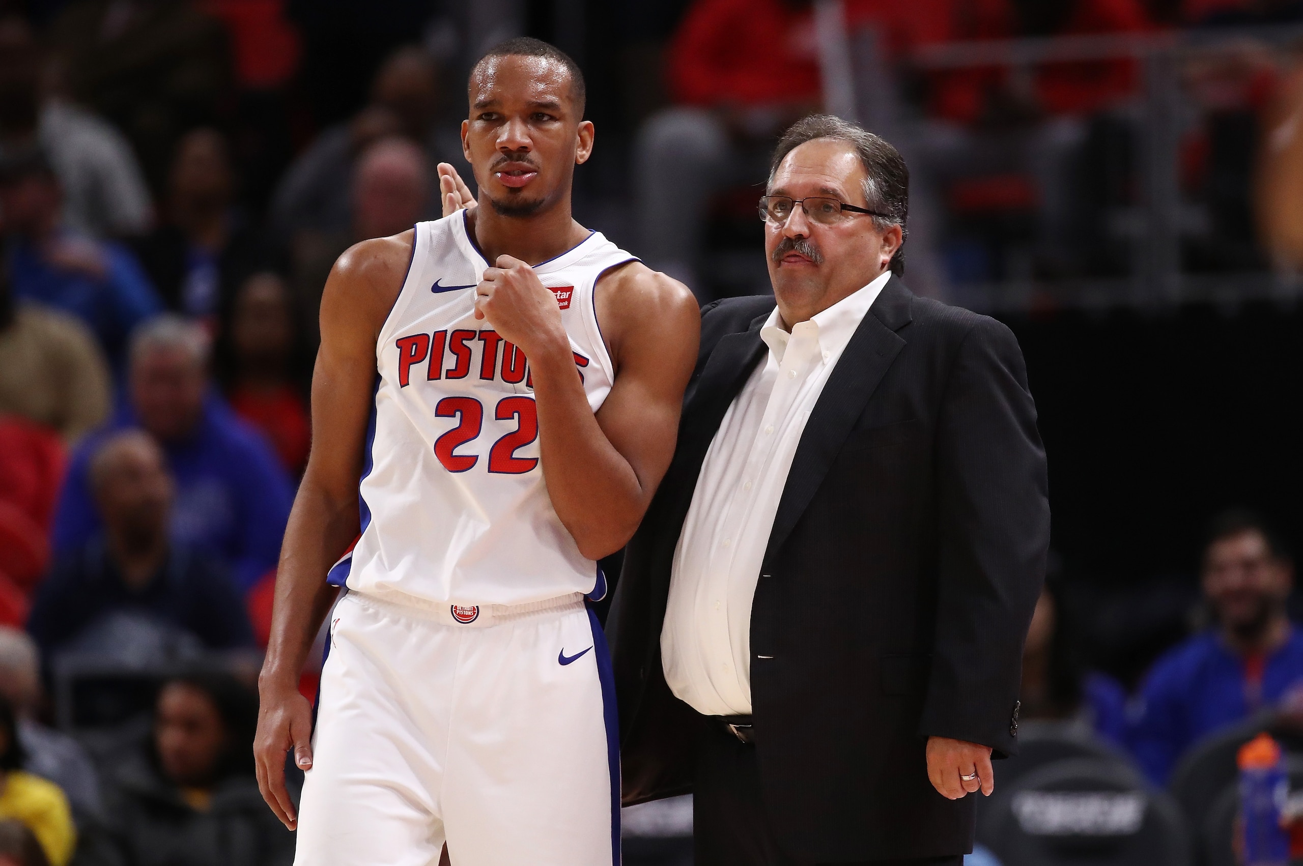 DETROIT, MI - NOVEMBER 08:  Head coach Stan Van Gundy of the Detroit Pistons talks to Avery Bradley #22 during action against the Indiana Pacers at Little Caesars Arena on November 9, 2017 in Detroit, Michigan. Detroit won the game 114-97. NOTE TO USER: U