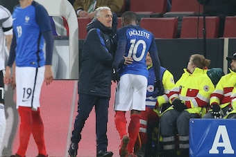 COLOGNE, GERMANY - NOVEMBER 14: Coach of France Didier Deschamps greets Alexandre Lacazette of France when he's replaced during the international friendly match between Germany and France at RheinEnergieStadion on November 14, 2017 in Cologne, Germany. (P