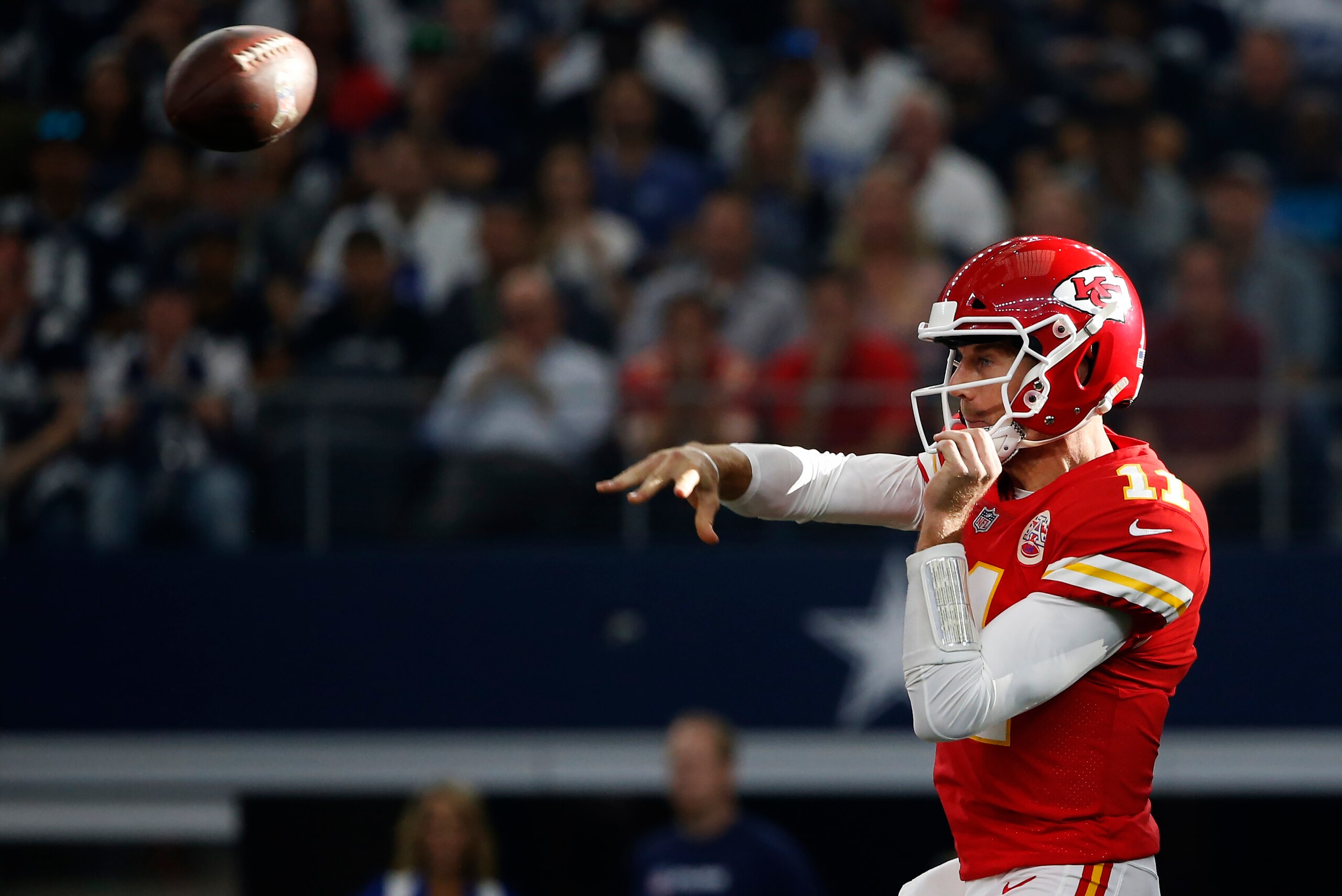 ARLINGTON, TX - NOVEMBER 5: Alex Smith #11 of the Kansas City Chiefs throws against the Dallas Cowboys during the first half at AT&T Stadium on November 5, 2017 in Arlington, Texas. (Photo by Ron Jenkins/Getty Images) ARLINGTON, TX - NOVEMBER 5: Alex Smith #11 of the Kansas City Chiefs throws against the Dallas Cowboys during the first half at AT&T Stadium on November 5, 2017 in Arlington, Texas. (Photo by Ron Jenkins/Getty Images)