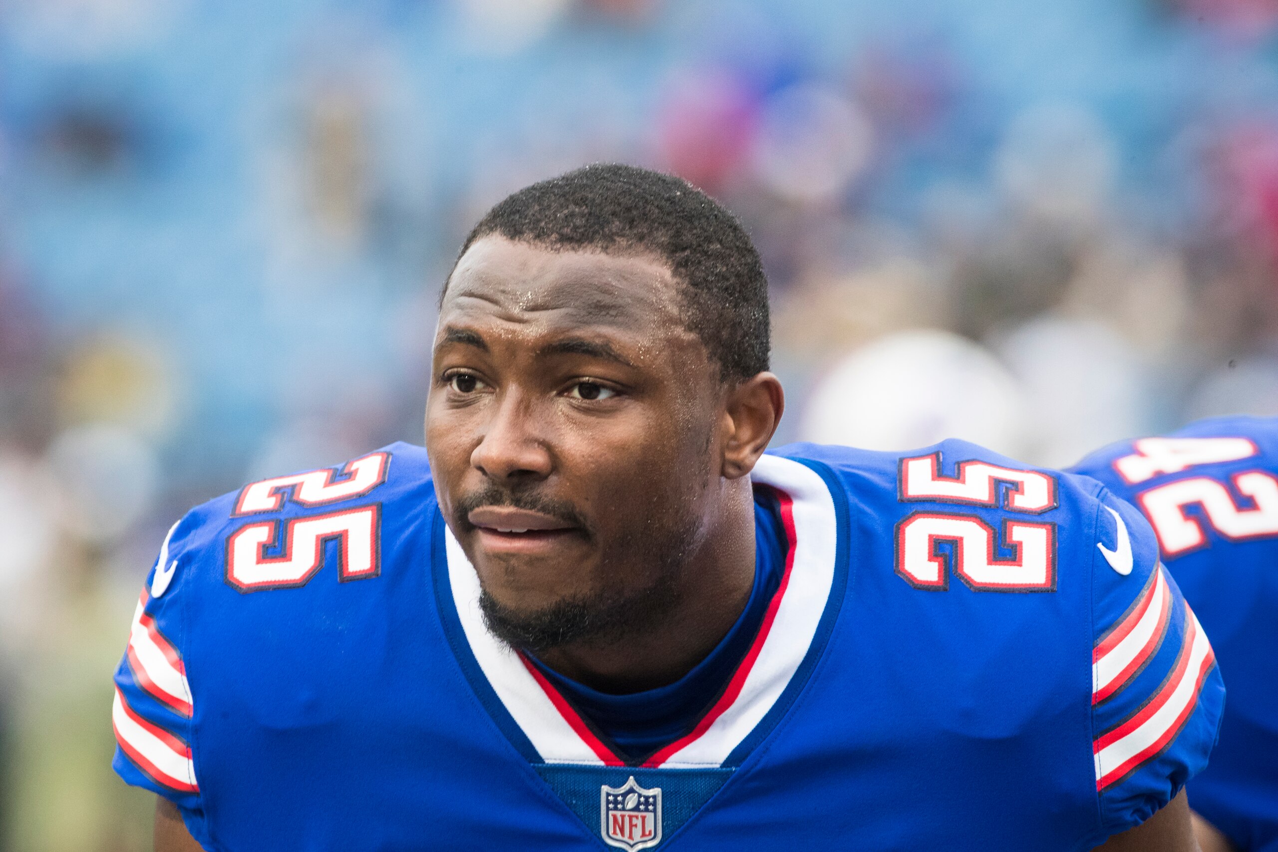 ORCHARD PARK, NY - NOVEMBER 12:  LeSean McCoy #25 of the Buffalo Bills participates in warm ups before the game against the New Orleans Saints at New Era Field on November 12, 2017 in Orchard Park, New York. New Orleans defeats Buffalo 47-10.  (Photo by B