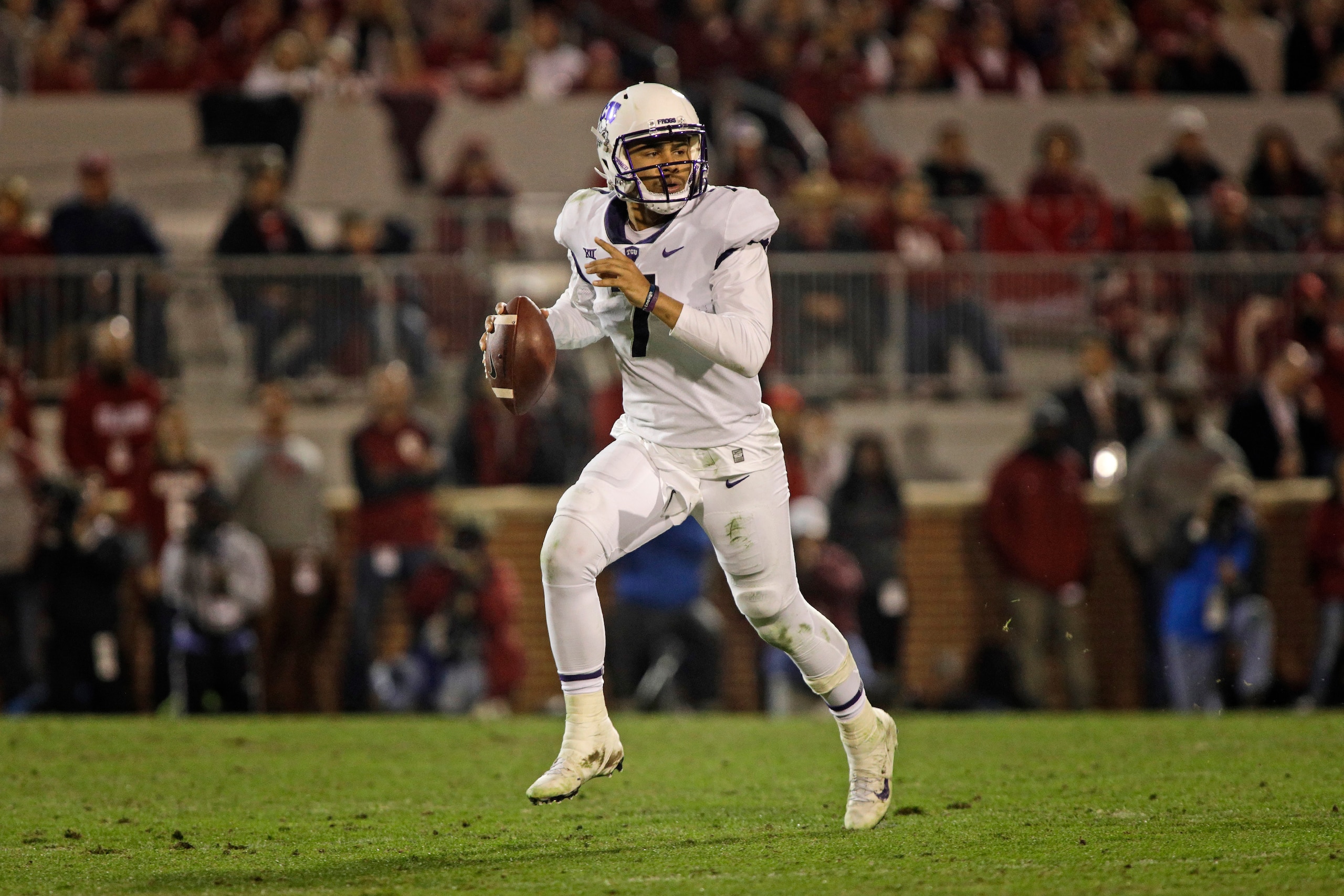 NORMAN, OK - NOVEMBER 11: Quarterback Kenny Hill #7 of the TCU Horned Frogs looks to throw against the Oklahoma Sooners at Gaylord Family Oklahoma Memorial Stadium on November 11, 2017 in Norman, Oklahoma. Oklahoma defeated TCU 38-20. (Photo by Brett Deer NORMAN, OK - NOVEMBER 11: Quarterback Kenny Hill #7 of the TCU Horned Frogs looks to throw against the Oklahoma Sooners at Gaylord Family Oklahoma Memorial Stadium on November 11, 2017 in Norman, Oklahoma. Oklahoma defeated TCU 38-20. (Photo by Brett Deer