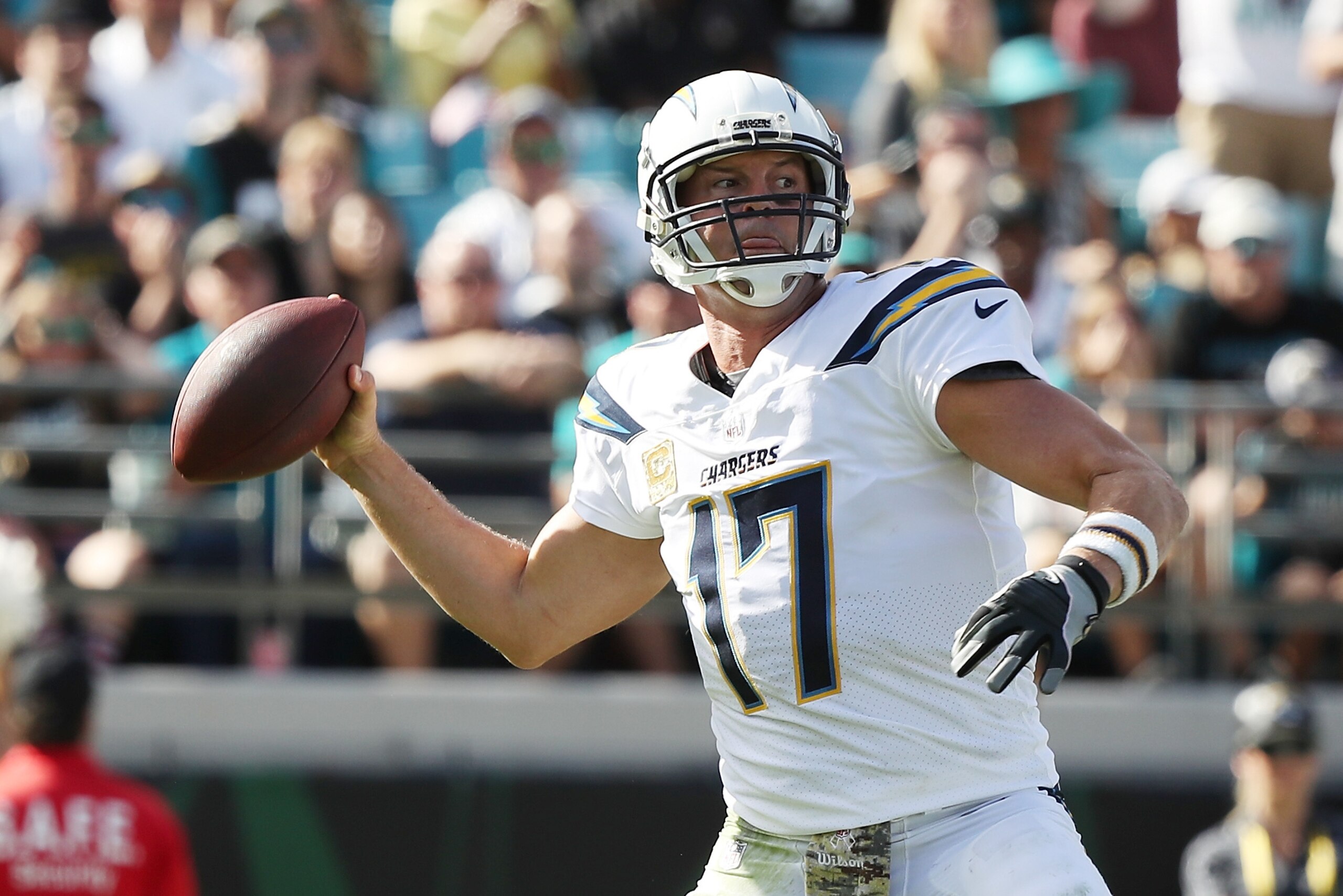 JACKSONVILLE, FL - NOVEMBER 12:  Philip Rivers #17 of the Los Angeles Chargers throws a pass in the first half of their game against the Jacksonville Jaguars at EverBank Field on November 12, 2017 in Jacksonville, Florida.  (Photo by Logan Bowles/Getty Im