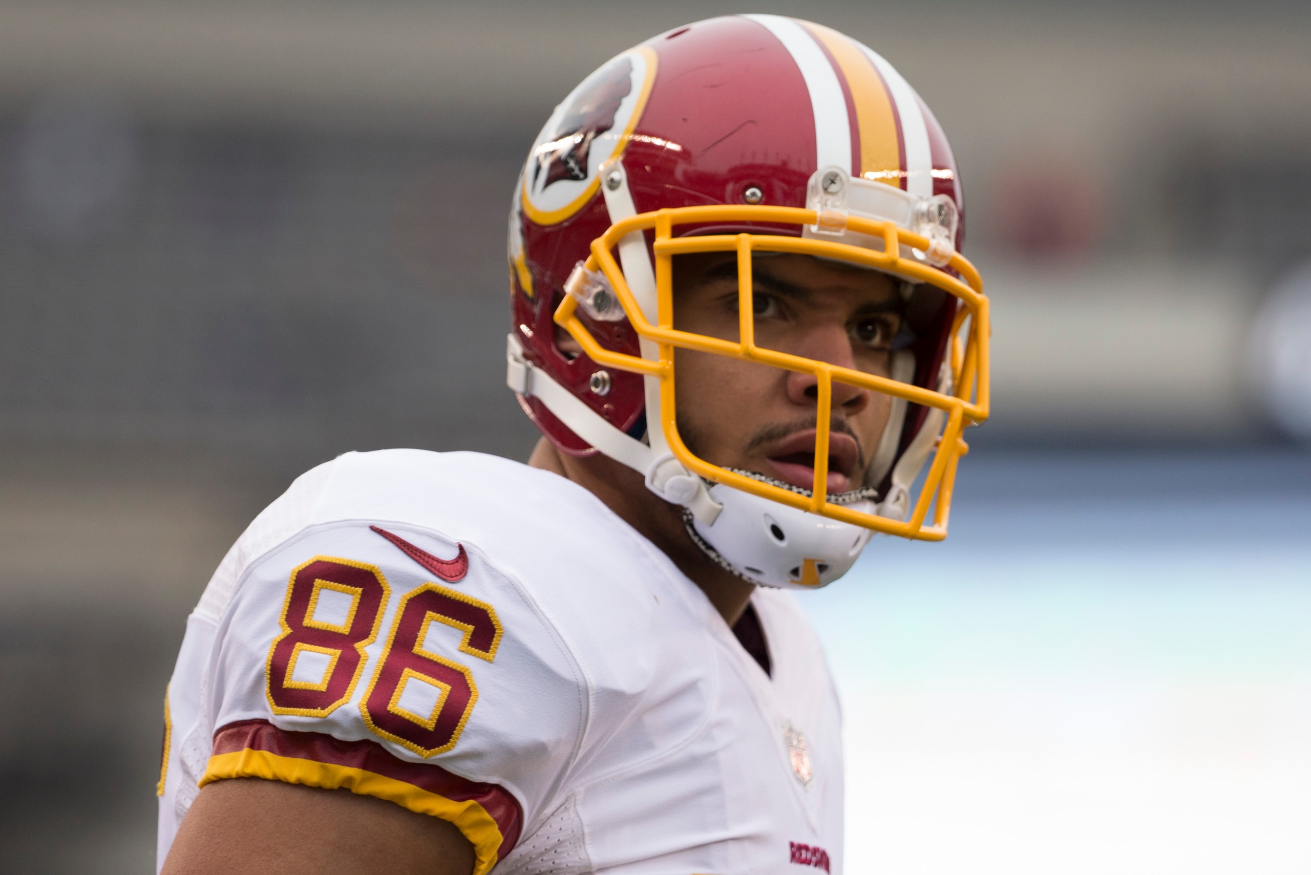 PHILADELPHIA, PA - DECEMBER 11: Jordan Reed #86 of the Washington Redskins looks on prior to the game against the Philadelphia Eagles at Lincoln Financial Field on December 11, 2016 in Philadelphia, Pennsylvania. (Photo by Mitchell Leff/Getty Images)