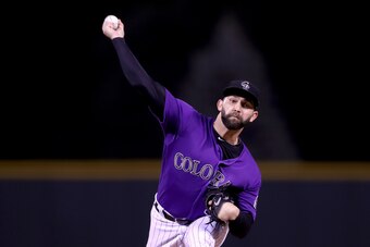 DENVER, CO - SEPTEMBER 25:  Starting pitcher Tyler Chatwood #32 of the Colorado Rockies throws in the first inning against the Miami Marlins at Coors Field on September 25, 2017 in Denver, Colorado.  (Photo by Matthew Stockman/Getty Images)