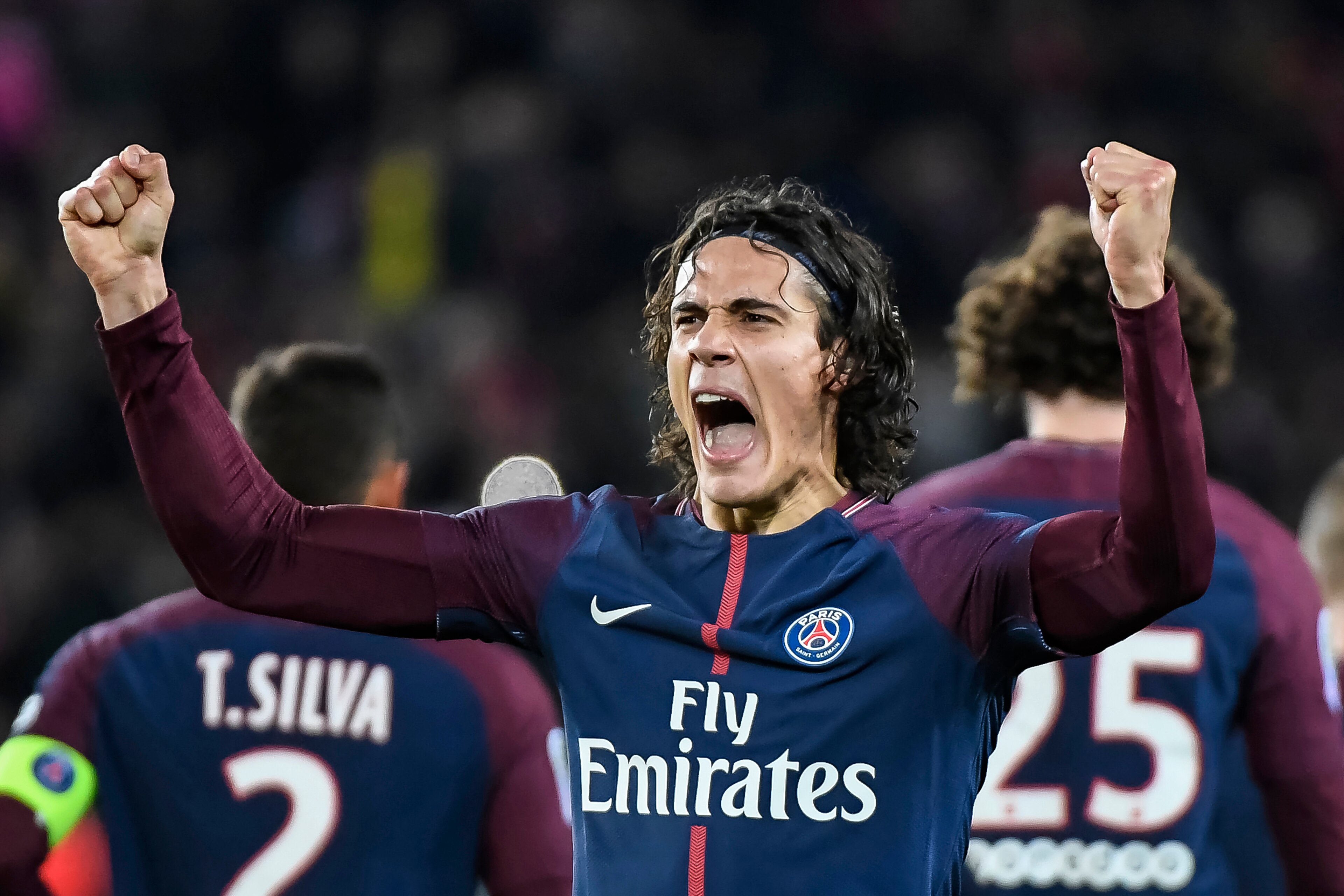 Paris Saint-Germain's Uruguayan forward Edinson Cavani celebrates after scoring a goal during the French L1 football match between Paris Saint-Germain (PSG) and Nantes (FCN) at the Parc des Princes stadium in Paris on November 18, 2017.  / AFP PHOTO / BER