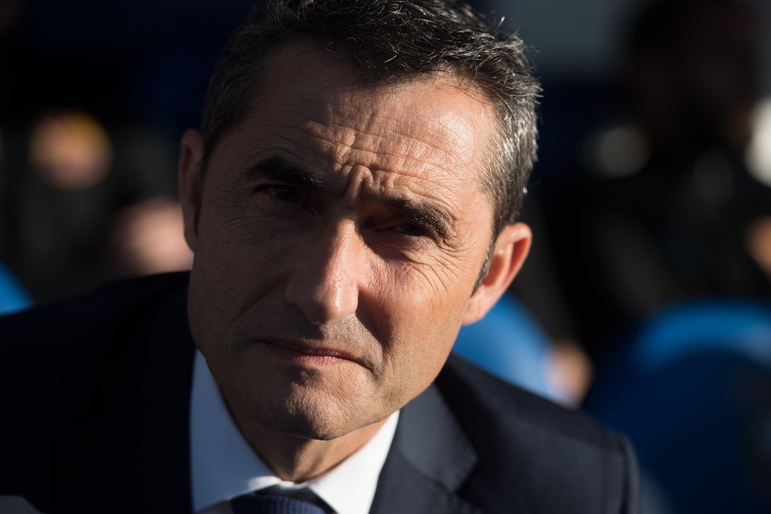 LEGANES, SPAIN - NOVEMBER 18: Head coach Ernesto Valverde of FC Barcelona  looks on before the La Liga match between Leganes and Barcelona at Estadio Municipal de Butarque on November 18, 2017 in Leganes, Spain. (Photo by Denis Doyle/Getty Images)