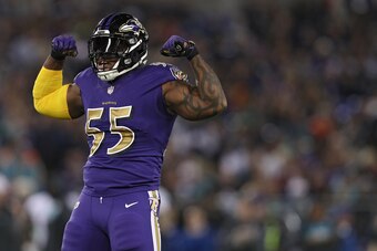 BALTIMORE, MD - OCTOBER 26: Outside Linebacker Terrell Suggs #55 of the Baltimore Ravens celebrates after a play in the second quarter against the Miami Dolphins at M&T Bank Stadium on October 26, 2017 in Baltimore, Maryland. (Photo by Patrick Smith/Getty