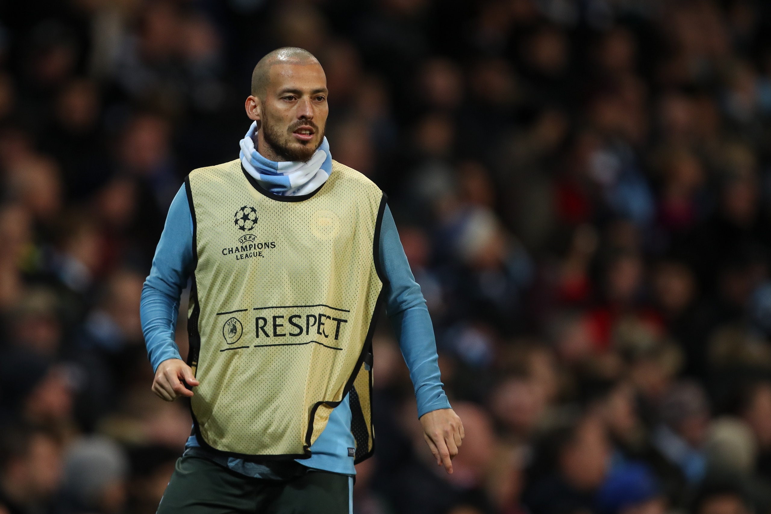 MANCHESTER, ENGLAND - NOVEMBER 21: David Silva of Manchester City warms up during the UEFA Champions League group F match between Manchester City and Feyenoord at Etihad Stadium on November 21, 2017 in Manchester, United Kingdom. (Photo by Robbie Jay Barr